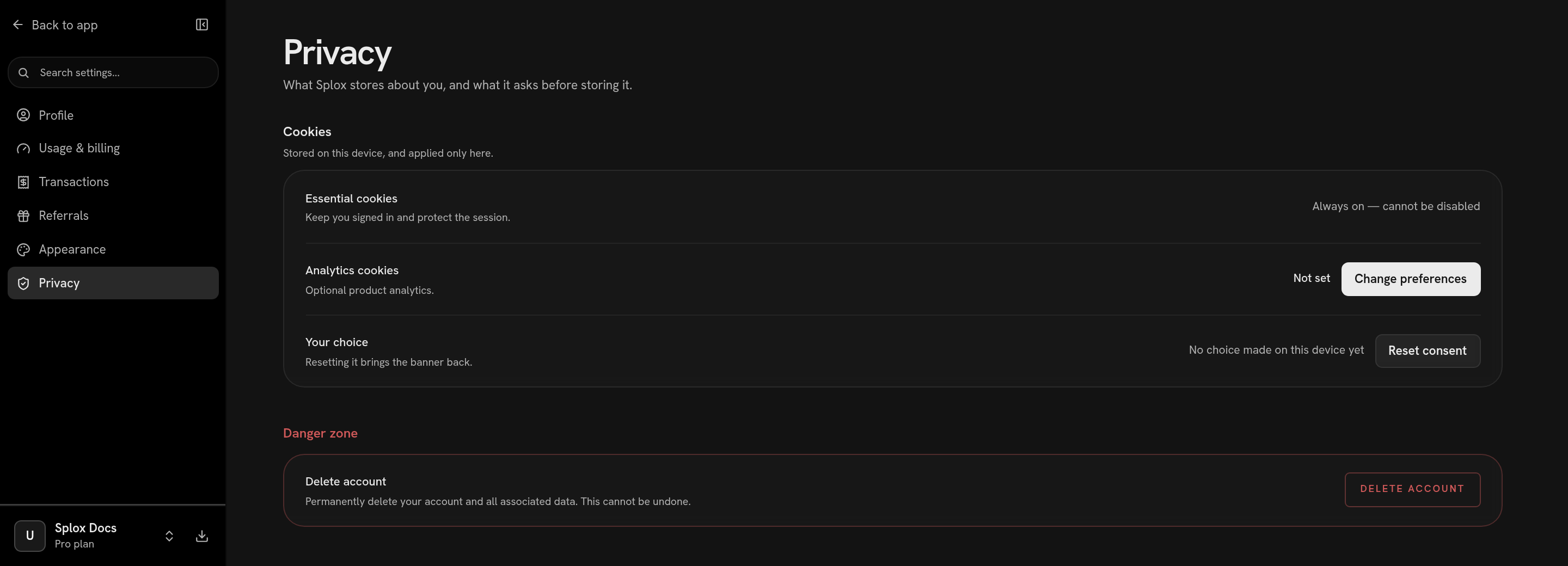 The Privacy settings screen, with cookie preferences and the delete-account control