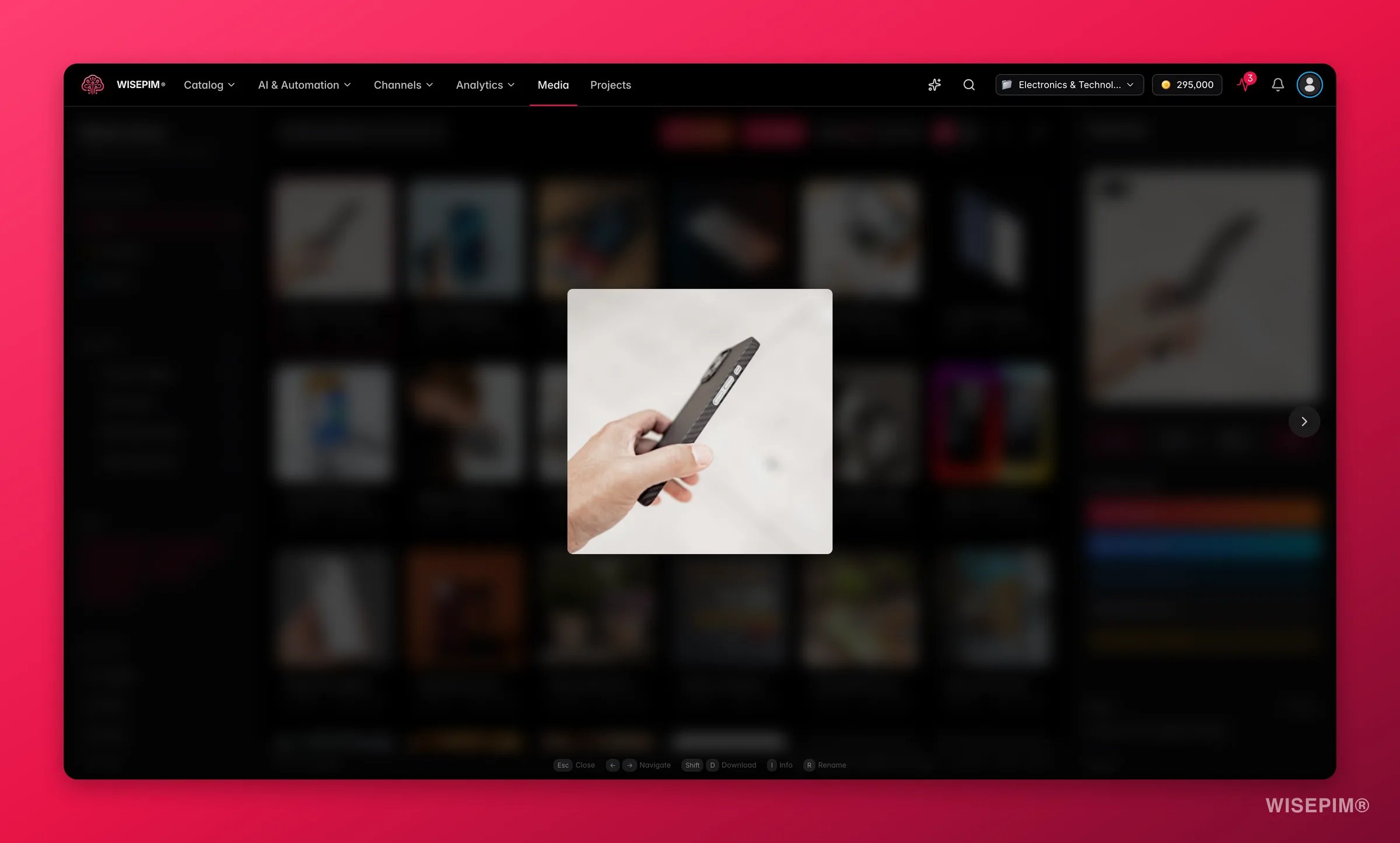 WISEPIM media lightbox, a full-screen overlay to zoom and rotate a product image