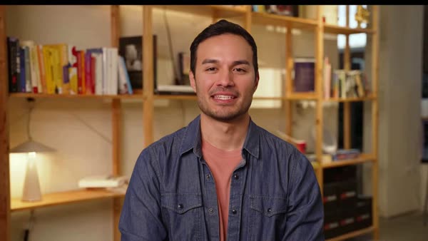 Nathan - Bookshelf