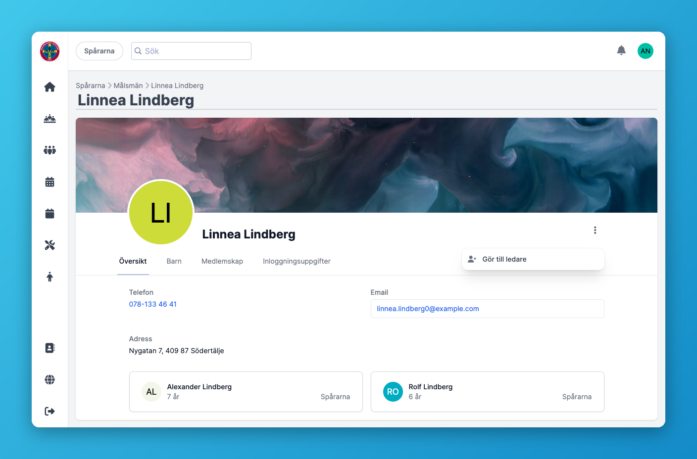 Menyn med alternativet Gör till ledare på en vårdnadshavares sida