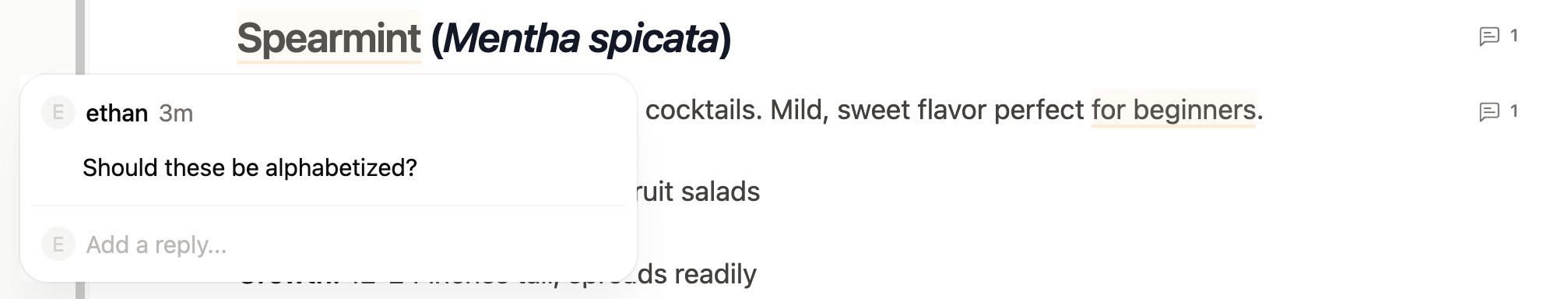 Un hilo de comentarios abierto en el editor web y dos hilos de comentarios en la barra lateral.