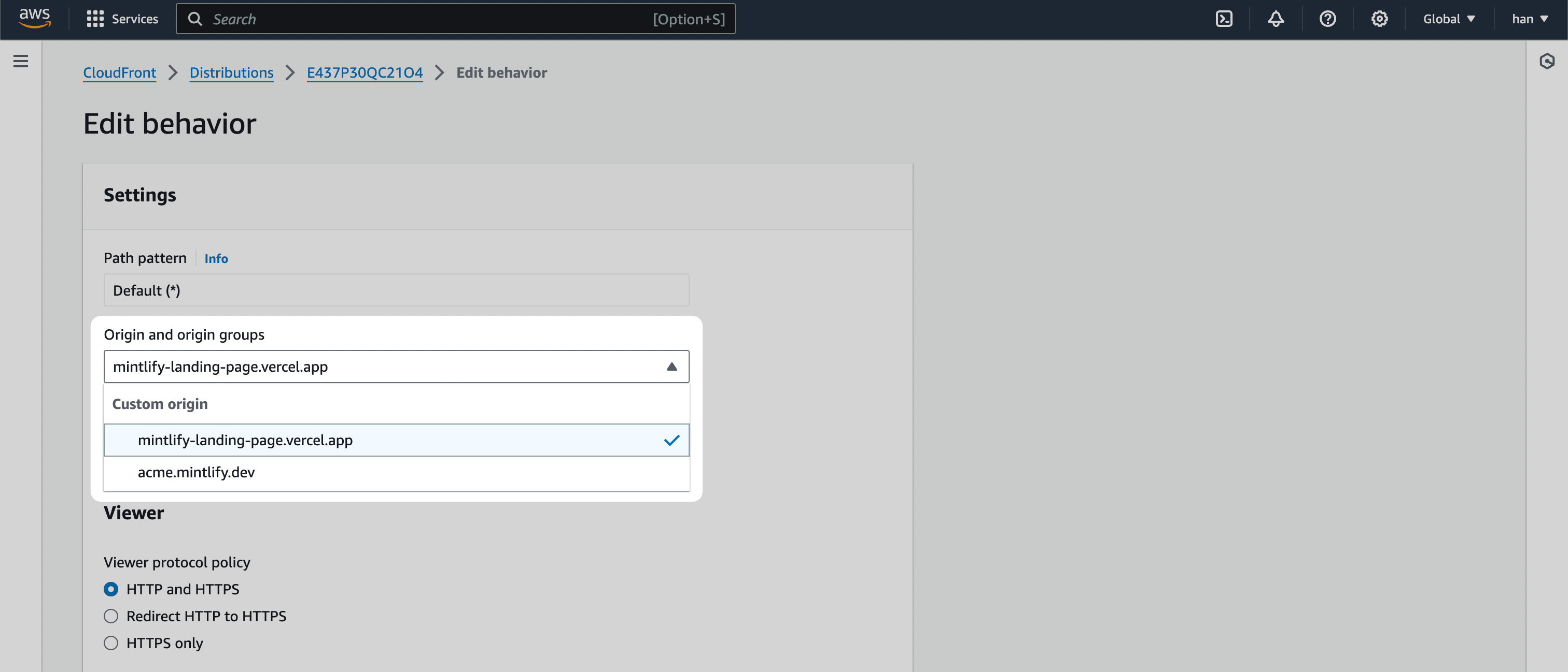 Página de CloudFront "Edit behavior" con el campo de entrada "Origin and origin groups" resaltado.