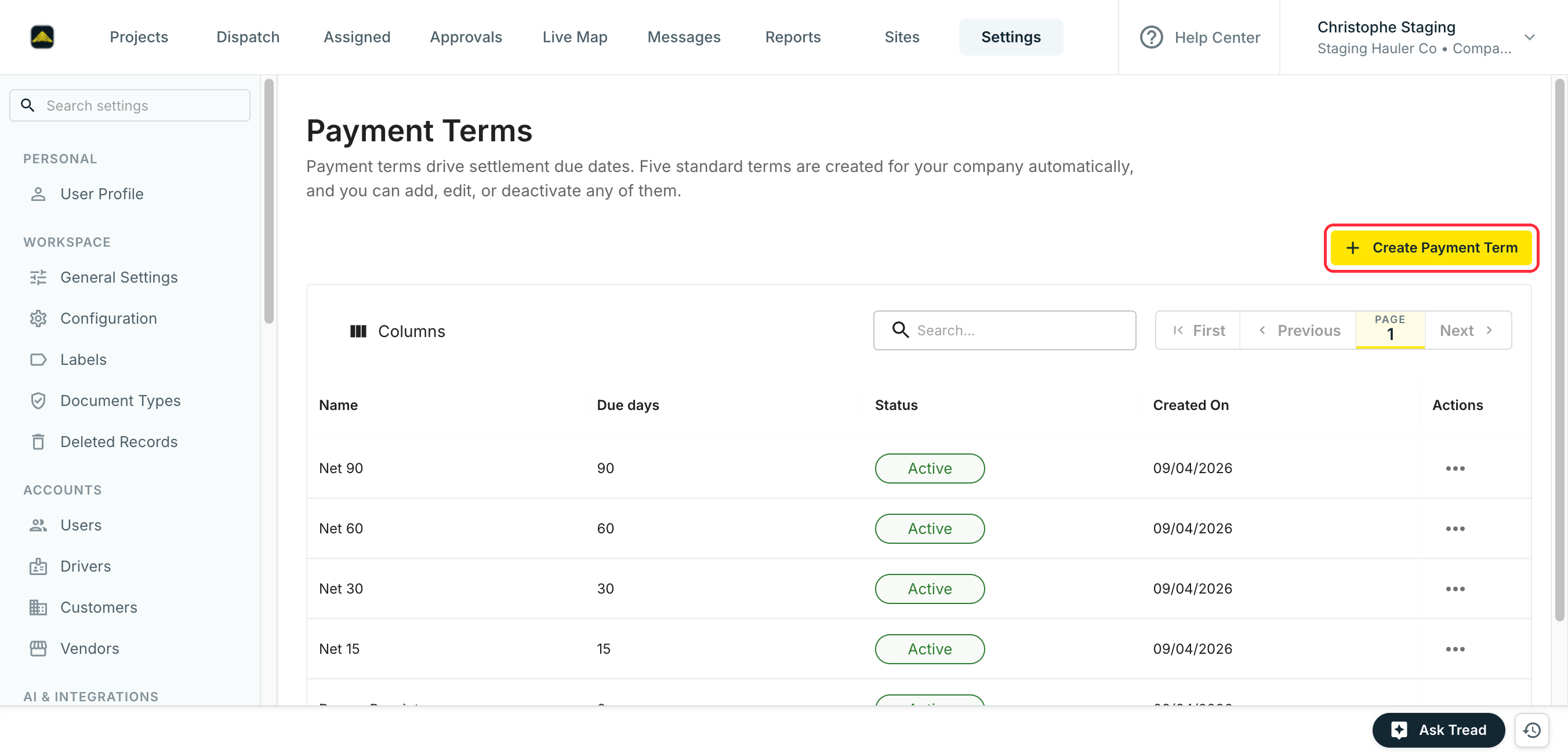 La página de configuración Payment Terms con los cinco términos estándar y el botón Create Payment Term resaltado