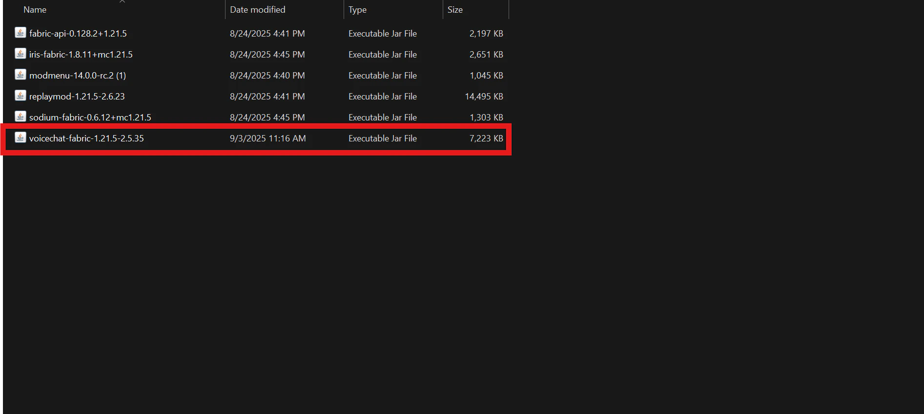 Shows the file structure inside the "mods" folder with the Voice Chat plugin highlighted with a red retangle outline over it.
