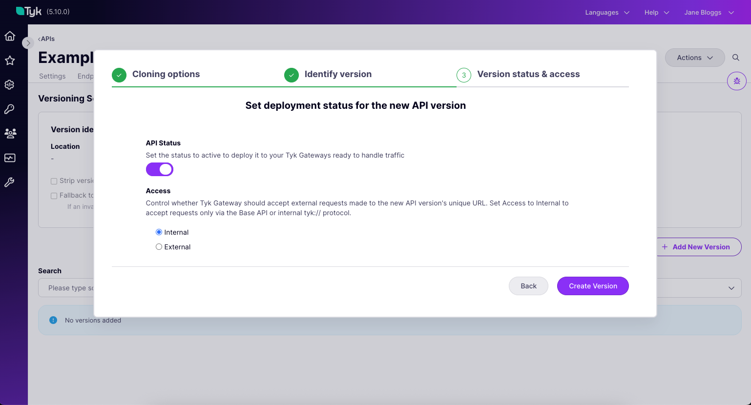 Configuring the version identifier from the version creation wizard