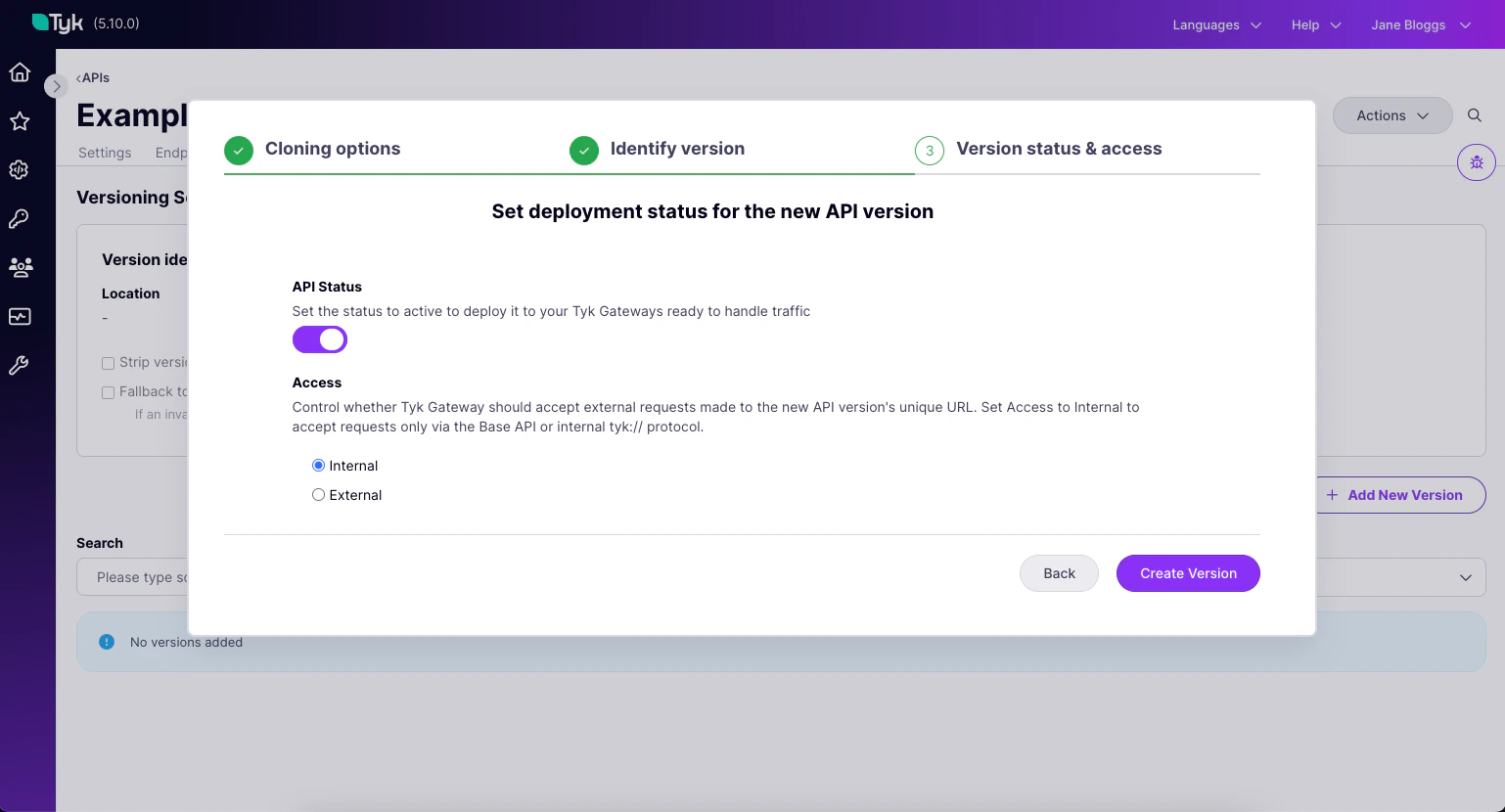 Configuring the version identifier from the version creation wizard