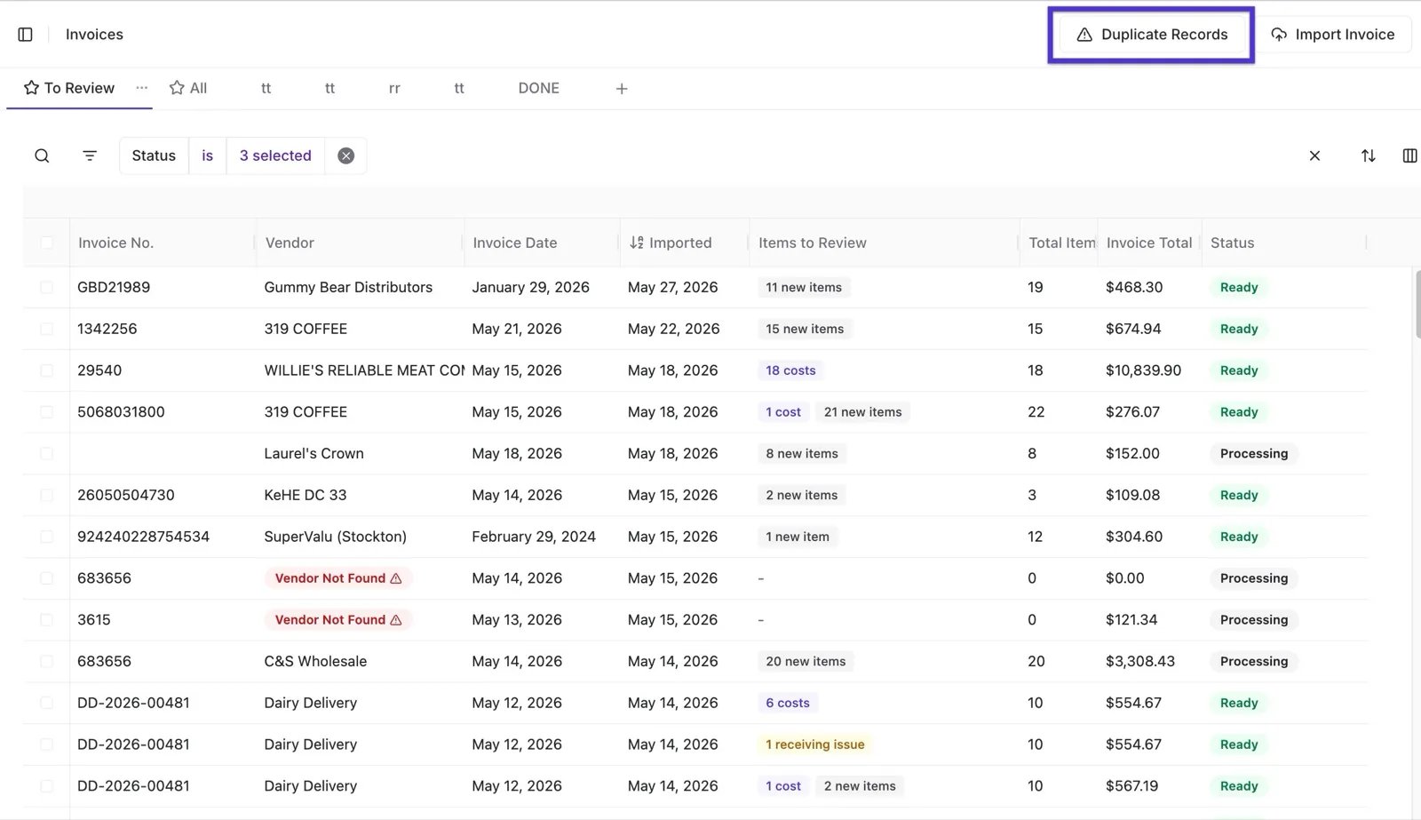 Invoices dashboard with the Duplicate Records button highlighted in the top-right corner