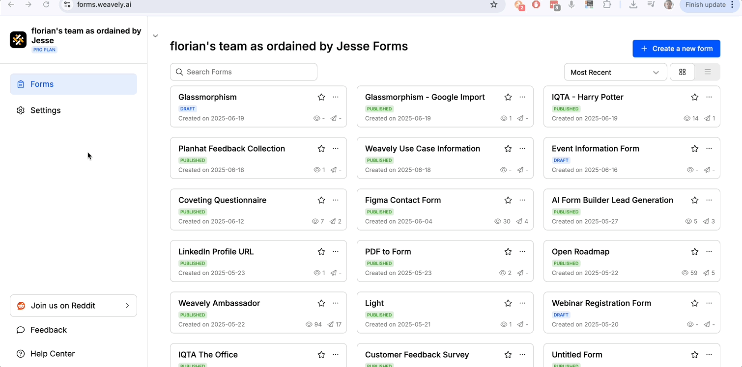 Animated screenshot showing how to switch teams in Weavely AI