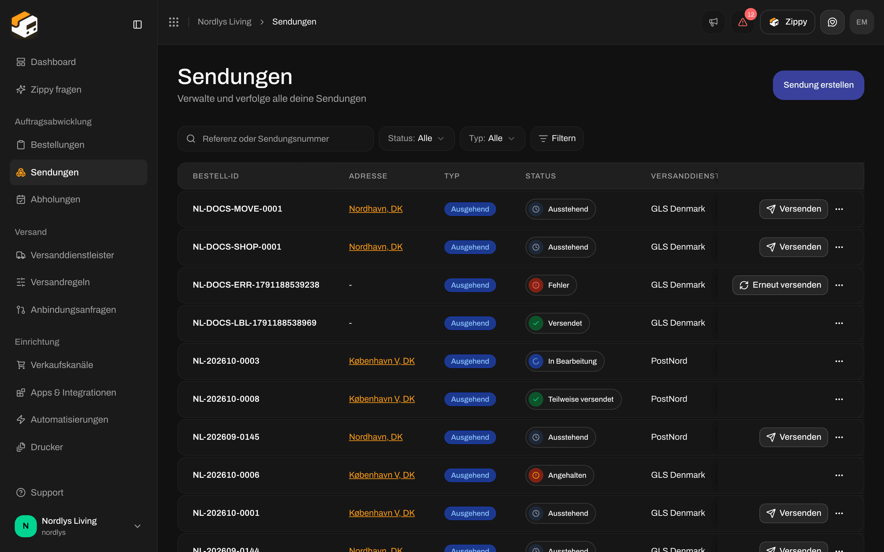 Liste Sendungen mit dem Suchfeld Referenz oder Sendungsnummer, den Auswahlen Status und Typ und der Schaltfläche Filtern