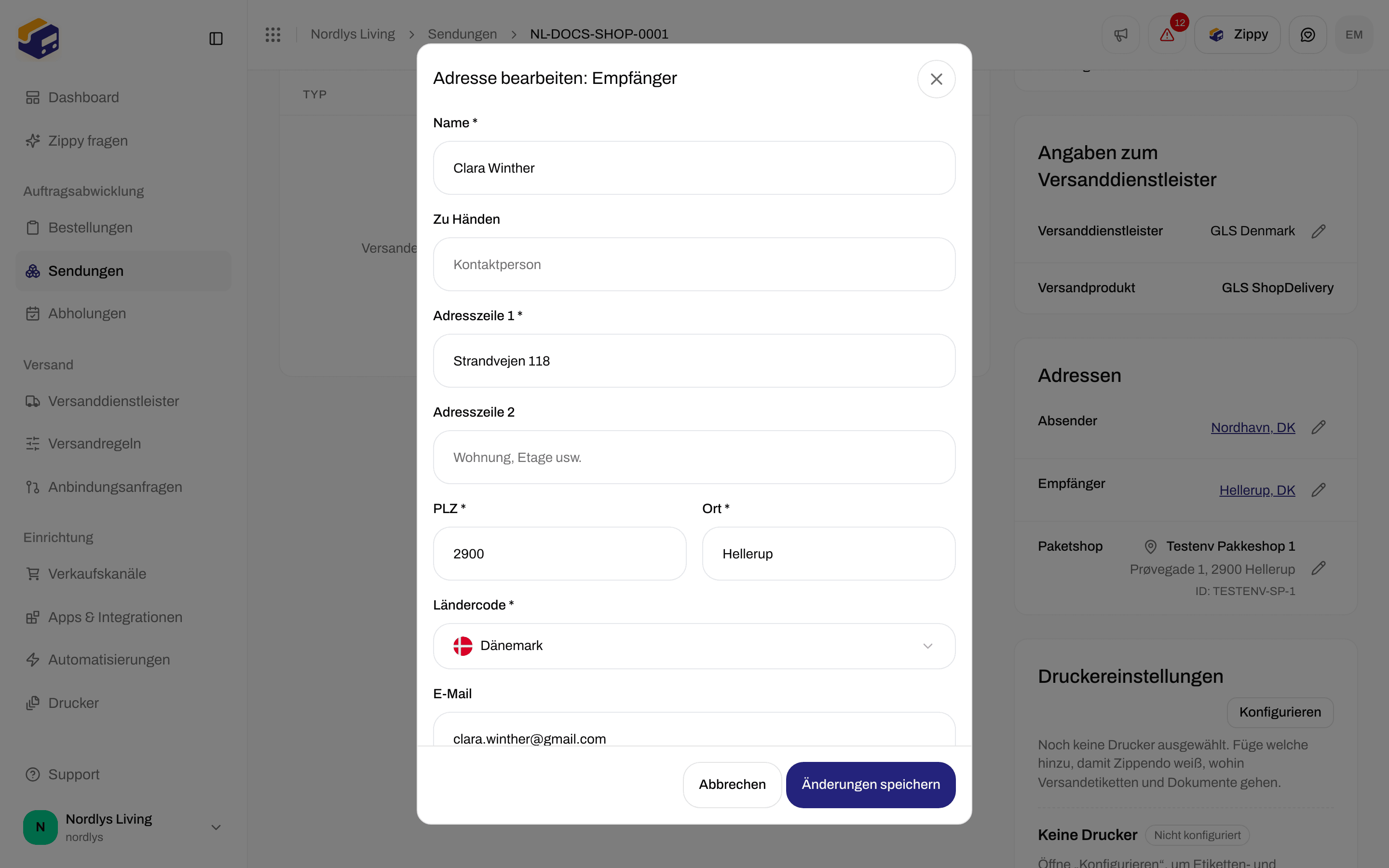 Fenster Adresse bearbeiten: Empfänger mit Zu Händen, Adresszeilen, PLZ, Ort, Land, E-Mail und Telefon