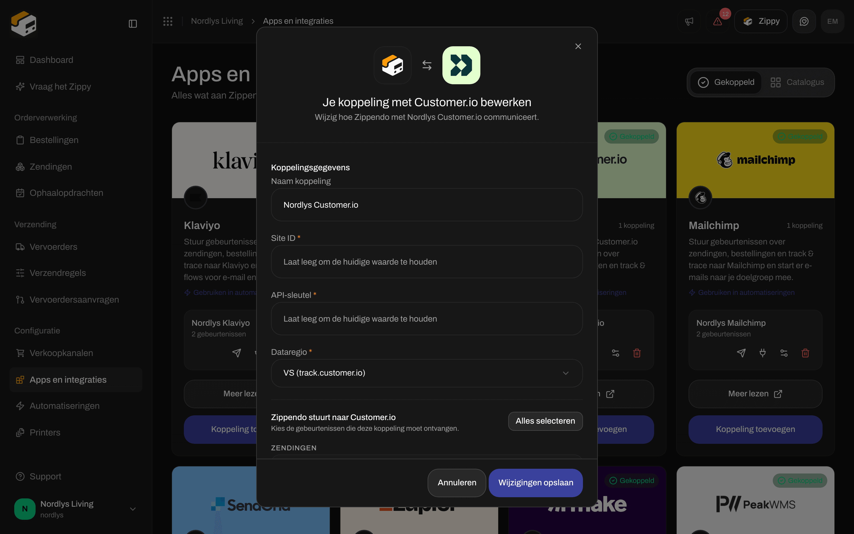 Bewerkvenster voor een Customer.io-koppeling met de naam van de koppeling, lege velden voor inloggegevens, Dataregio en de gebeurtenissen