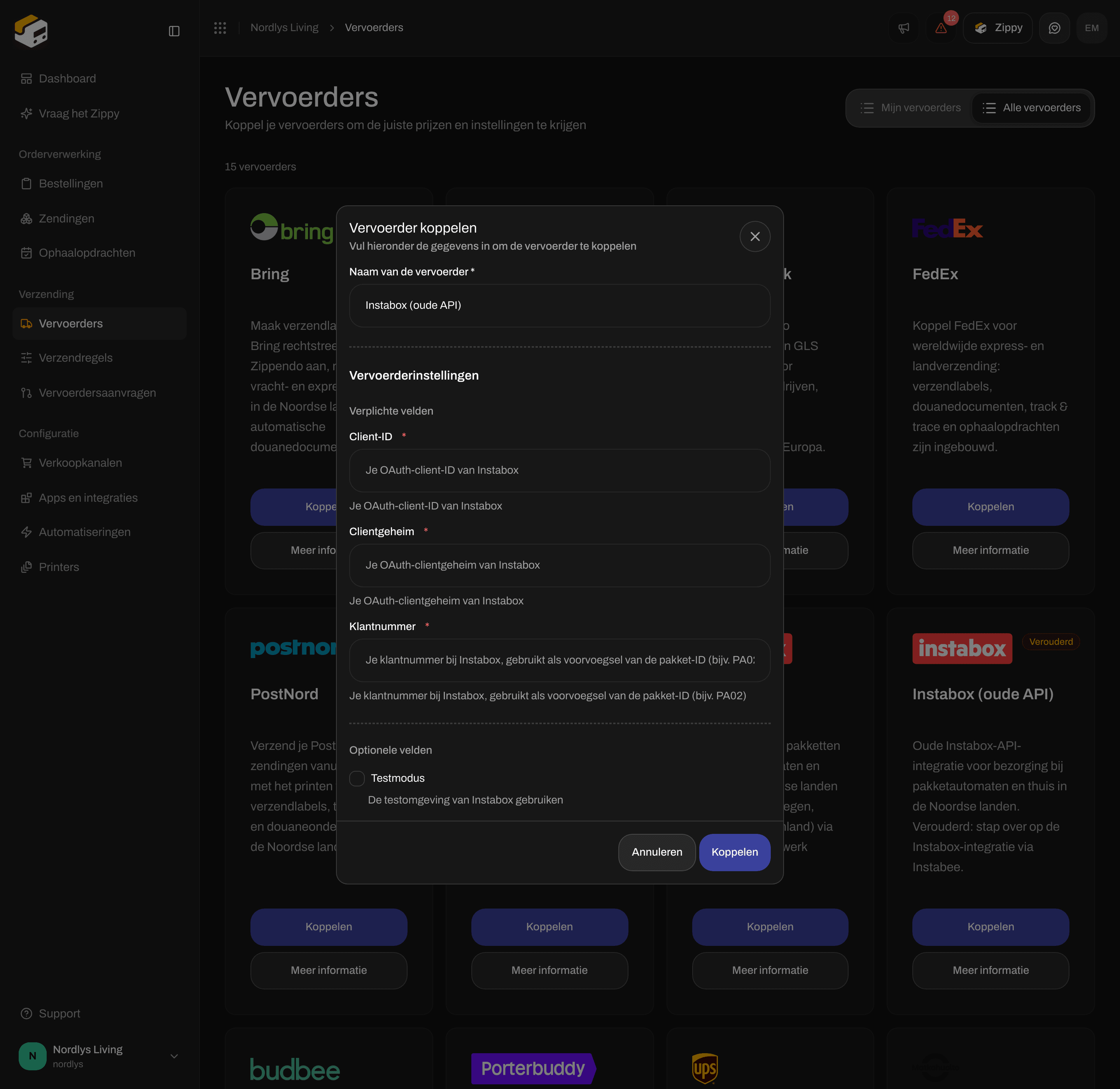 Formulier voor Instabox oude API, naar beneden gescrold naar Optionele velden met het selectievakje Testmodus