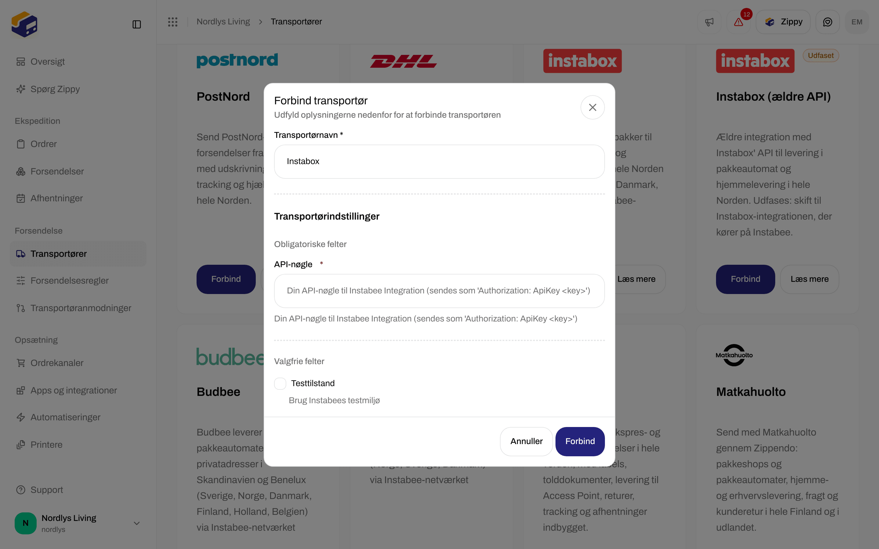 Vinduet Forbind transportør for Instabox med den påkrævede API-nøgle og den valgfrie Testtilstand