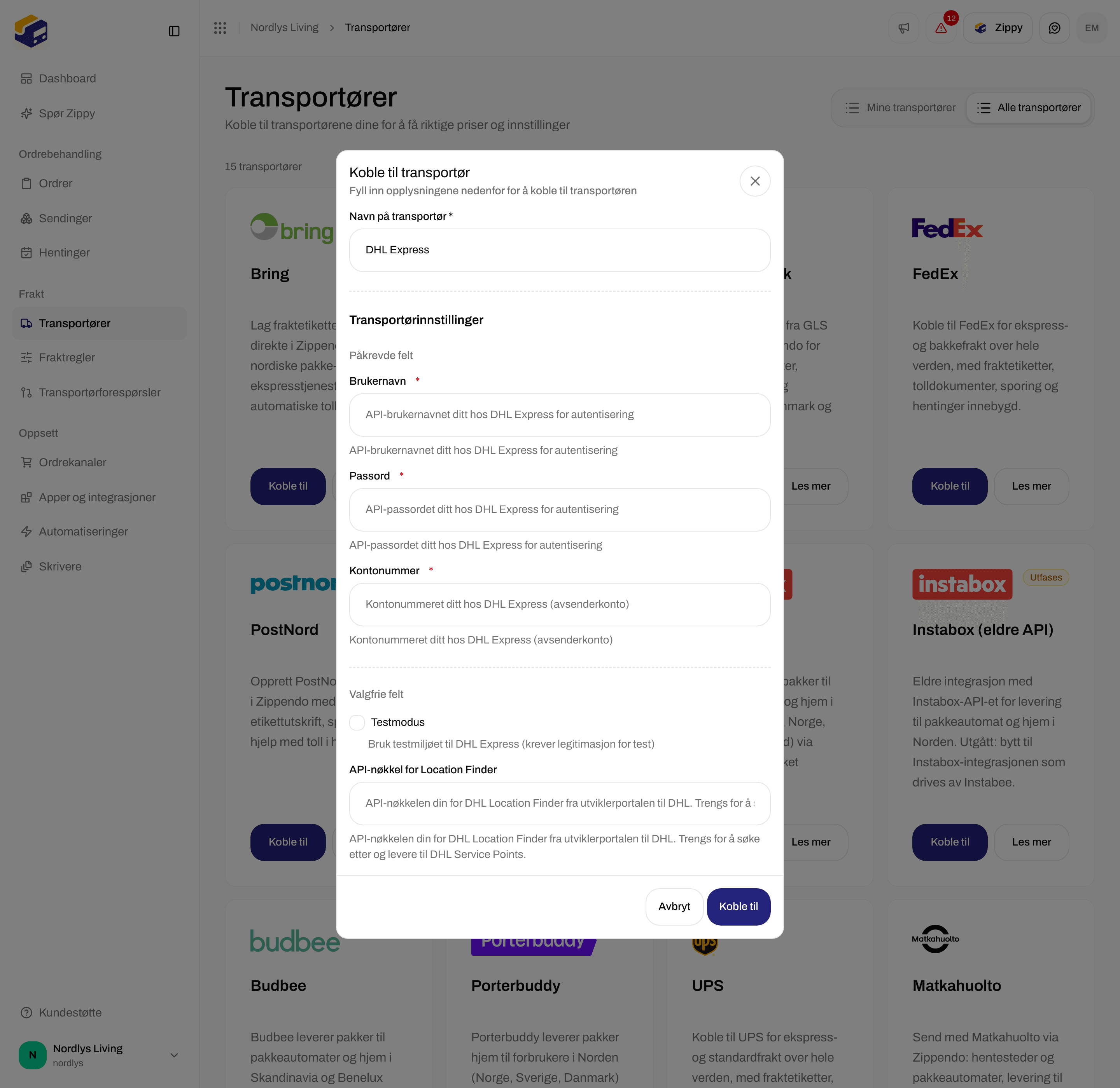Tilkoblingsskjemaet for DHL Express rullet ned til Testmodus og Location Finder API key