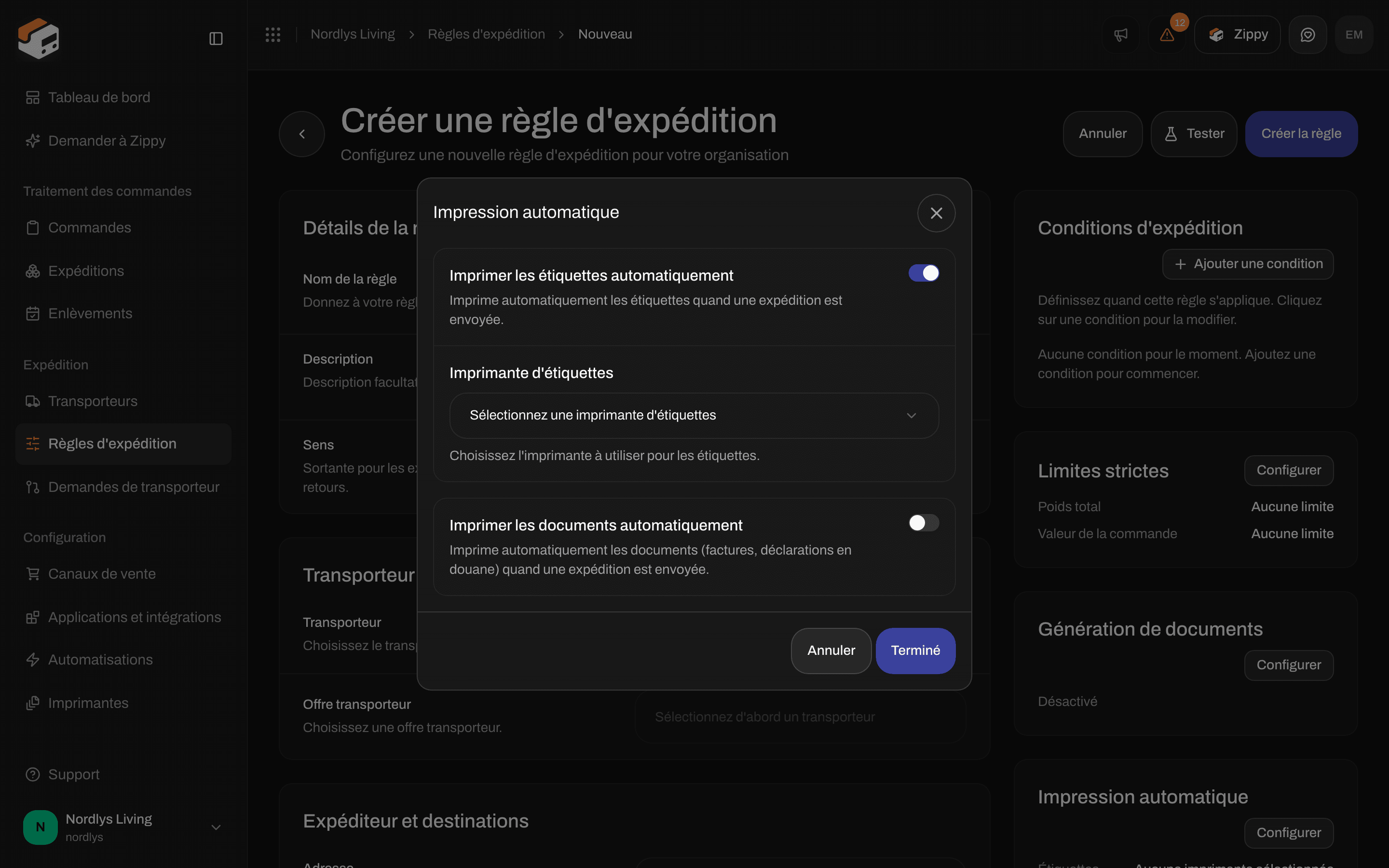 Fenêtre Impression automatique sur une règle d'expédition avec Imprimer les étiquettes automatiquement activé et la liste Imprimante d'étiquettes