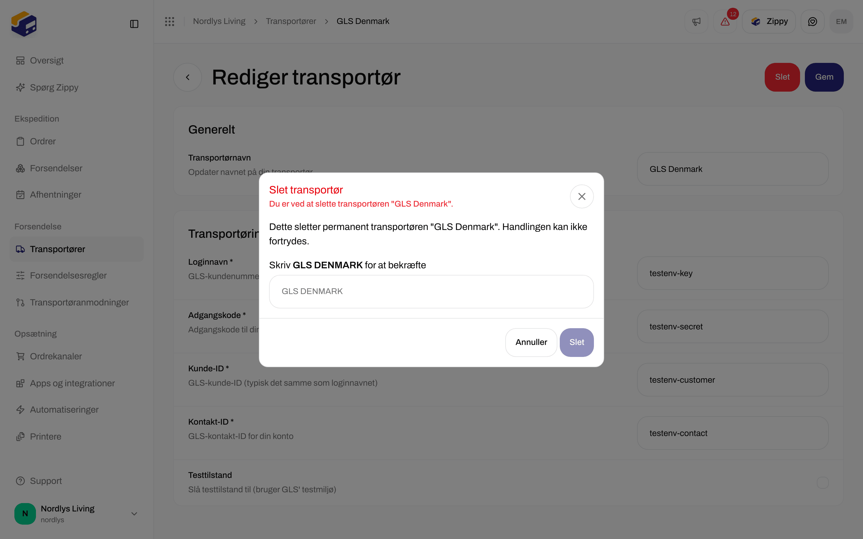 Vinduet Slet transportør, der beder dig skrive transportørens navn med store bogstaver