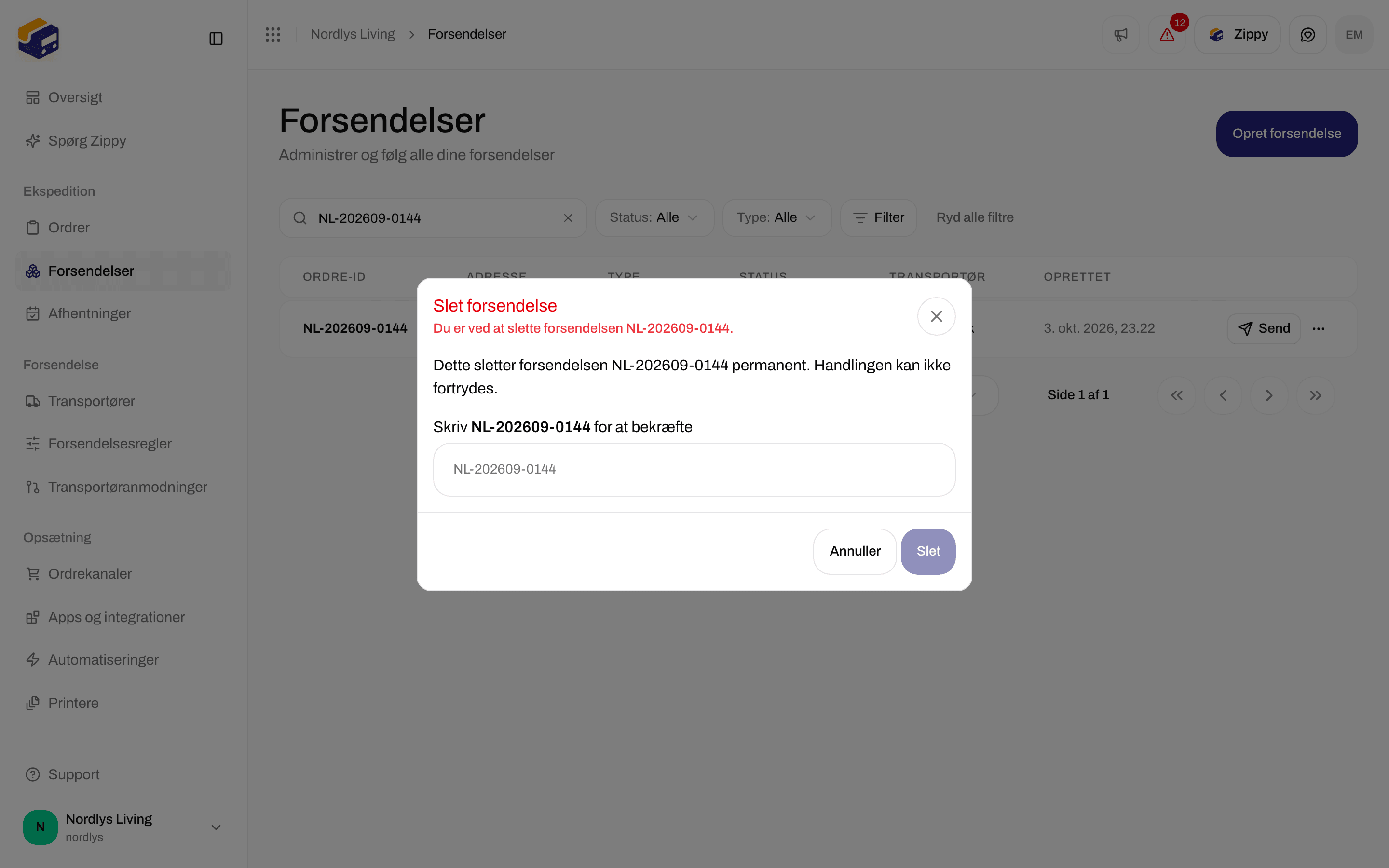 Bekræftelse af Slet forsendelse, der beder dig skrive forsendelsens reference