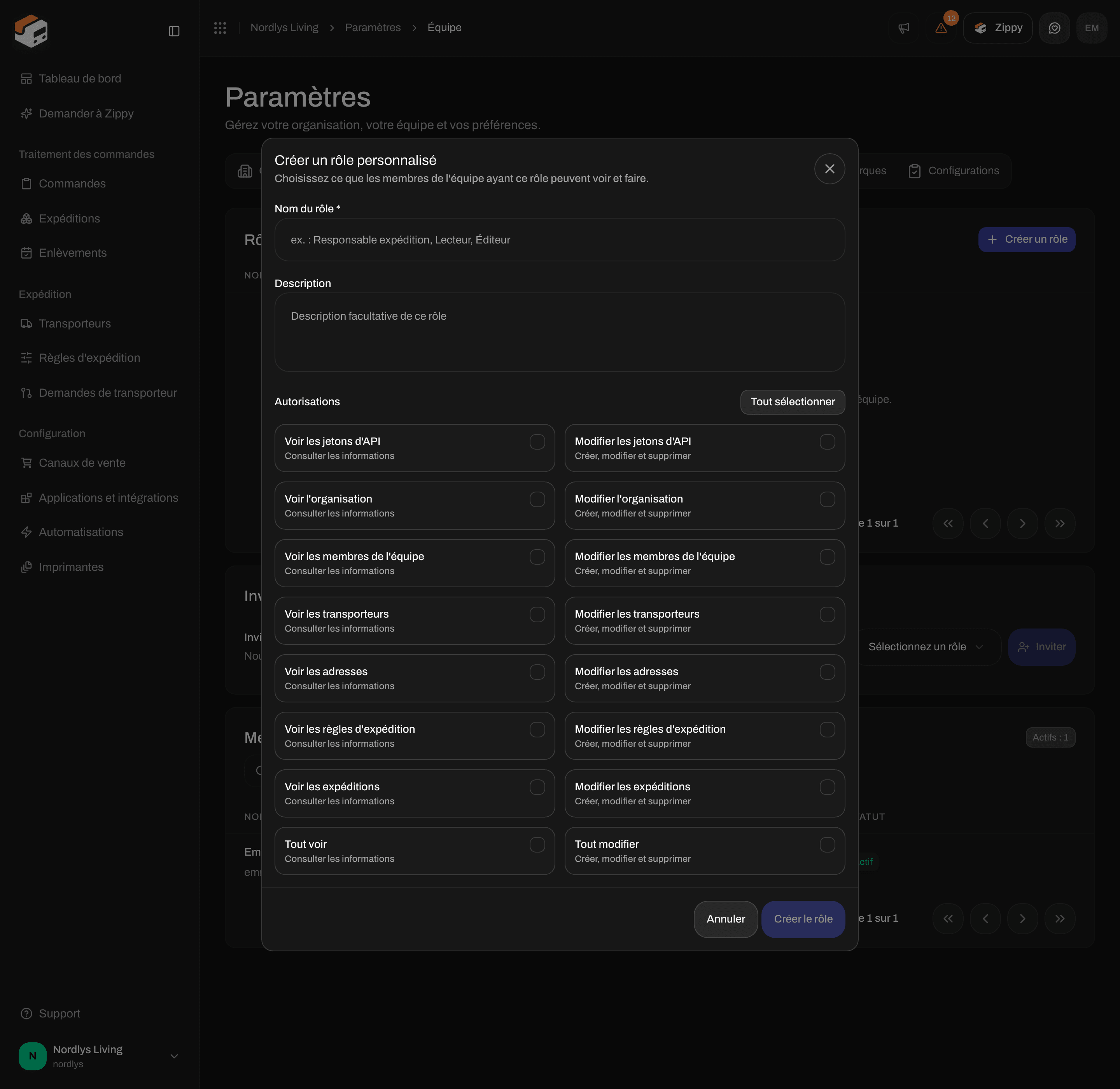 Fenêtre Créer un rôle personnalisé avec Nom du rôle, Description, Tout sélectionner et les cases d'autorisations