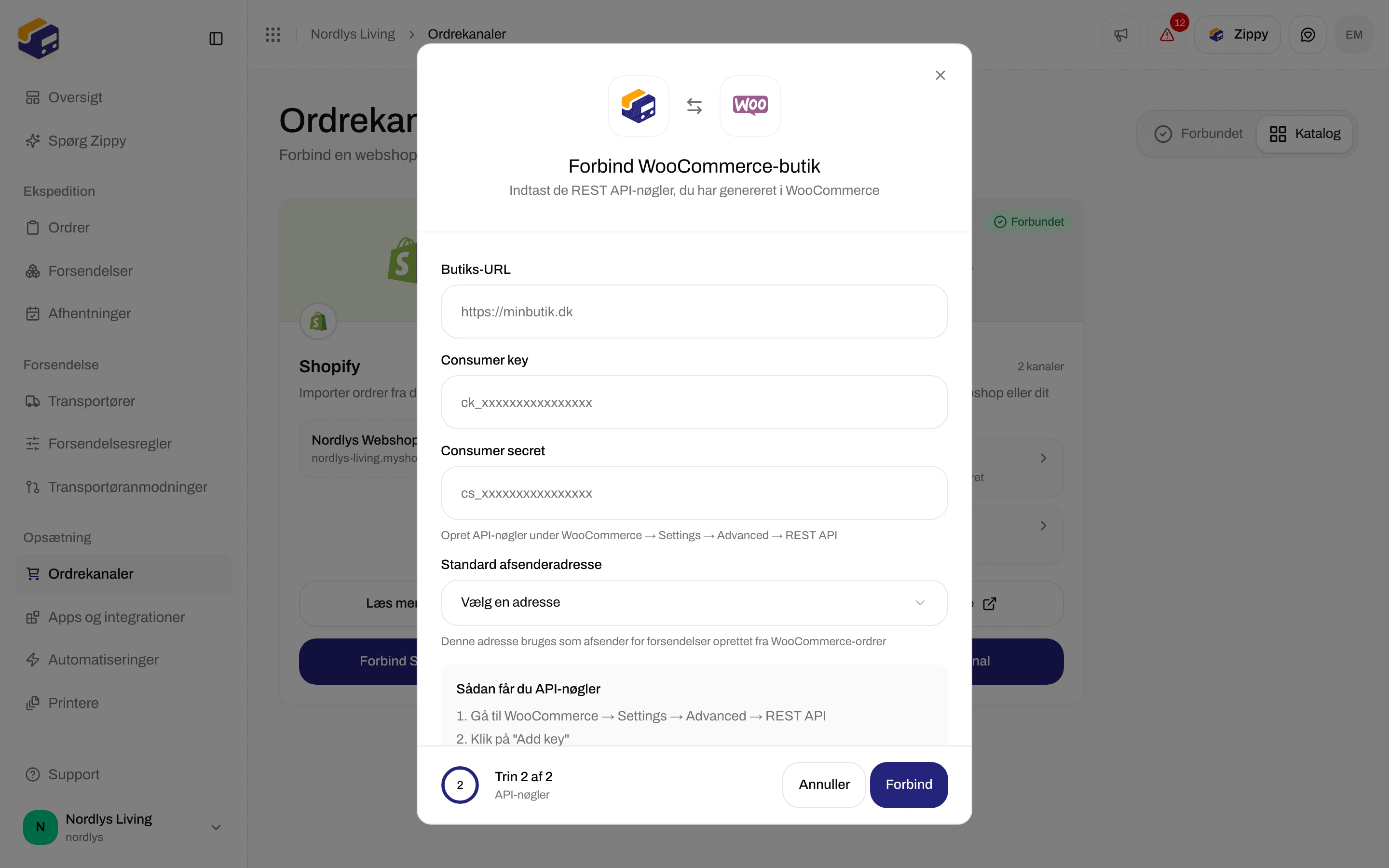 Vinduet Forbind WooCommerce-butik på trinnet API-nøgler med Butiks-URL, Consumer key, Consumer secret, Standard afsenderadresse og Sådan får du API-nøgler