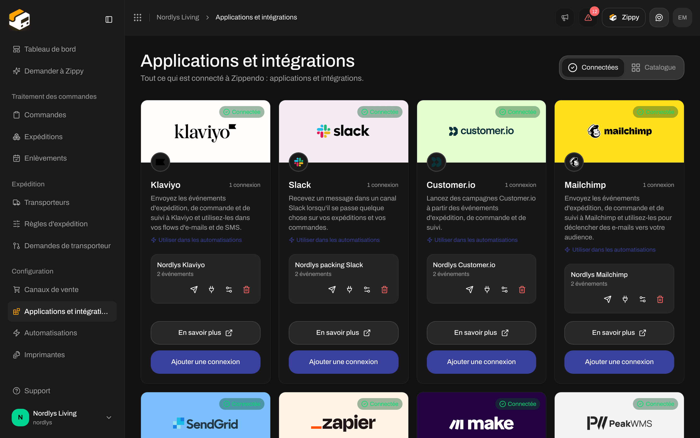 Onglet Connecté avec une connexion Customer.io et les icônes de test, de journal des envois, de modification et de suppression