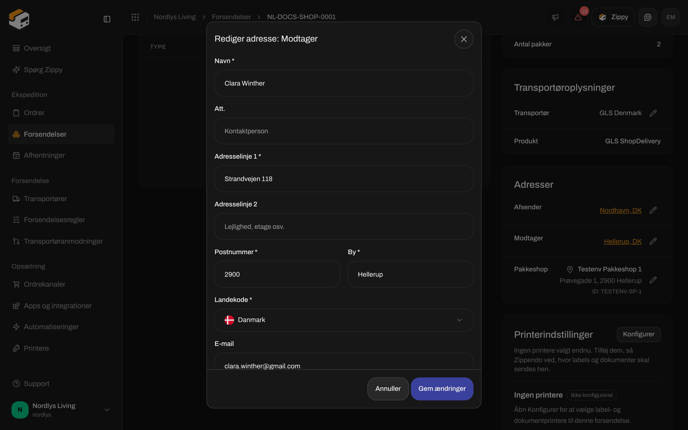 Vinduet Rediger adresse: Modtager med Att., adresselinjer, postnummer, by, land, e-mail og telefon