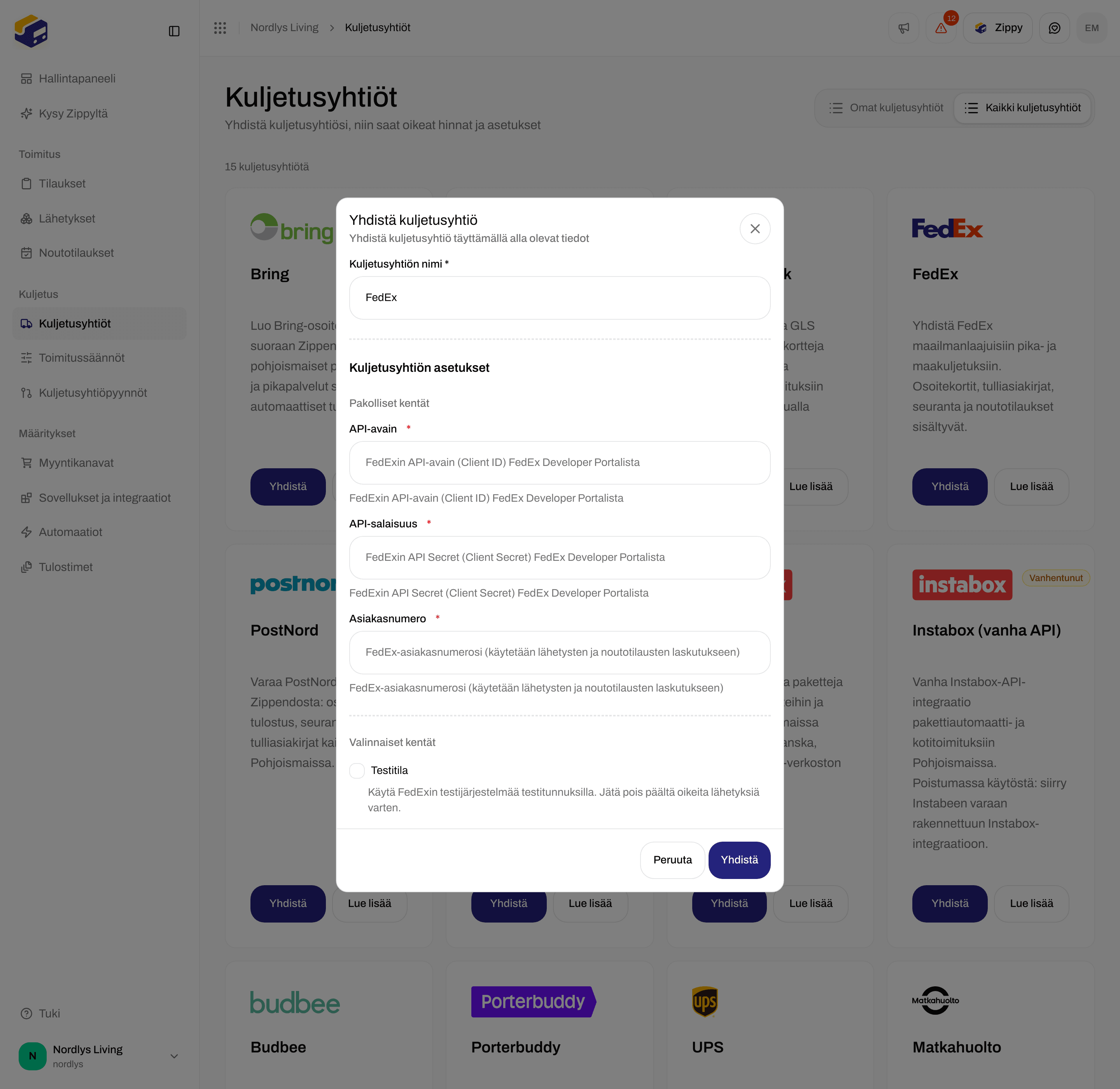 FedExin yhdistämislomake vieritettynä kohtaan Valinnaiset kentät ja Testitila-valintaruutu