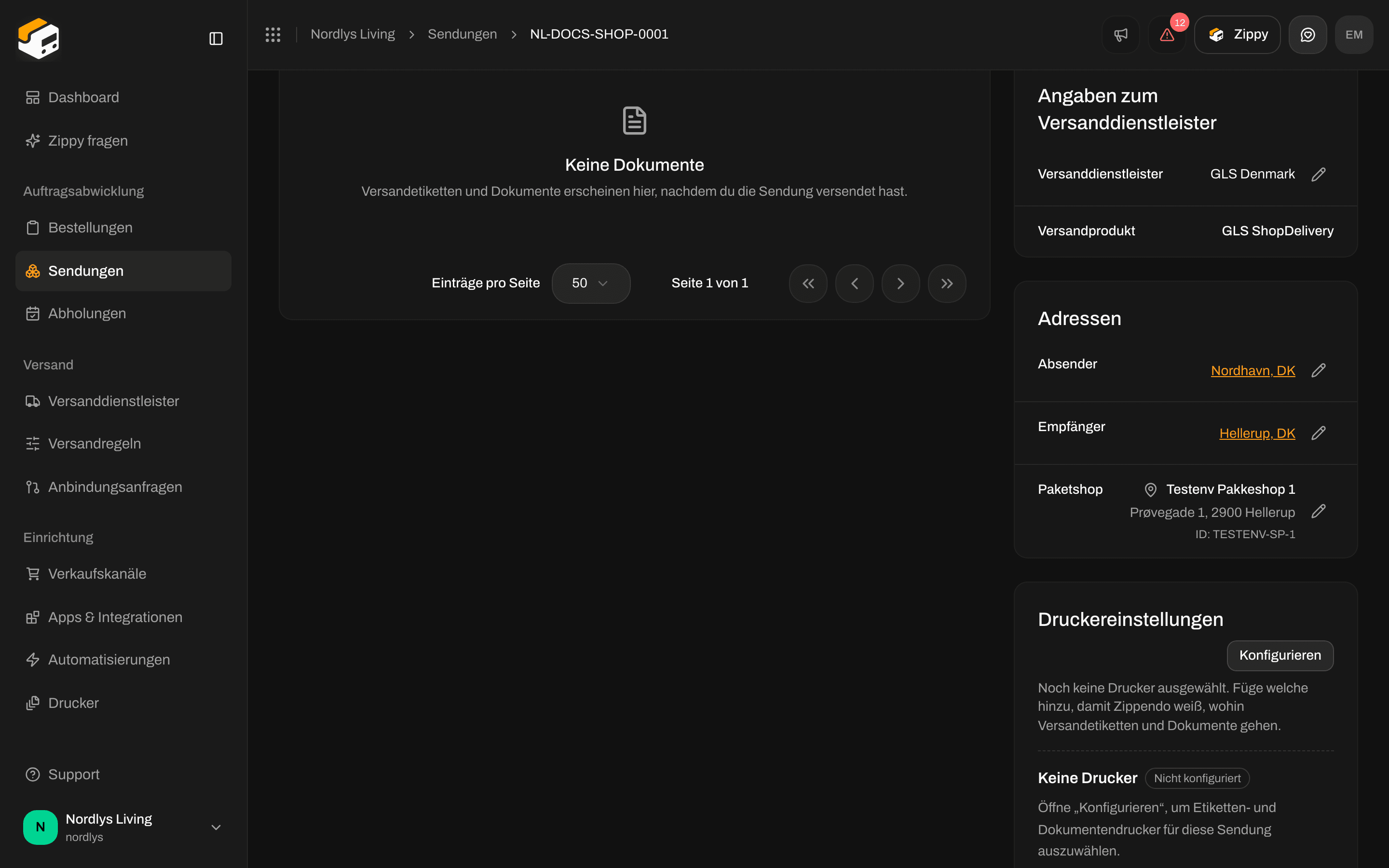 Bereich „Adressen“ einer Sendung mit Absender, Empfänger und Paketshop sowie einem Stift zum Bearbeiten