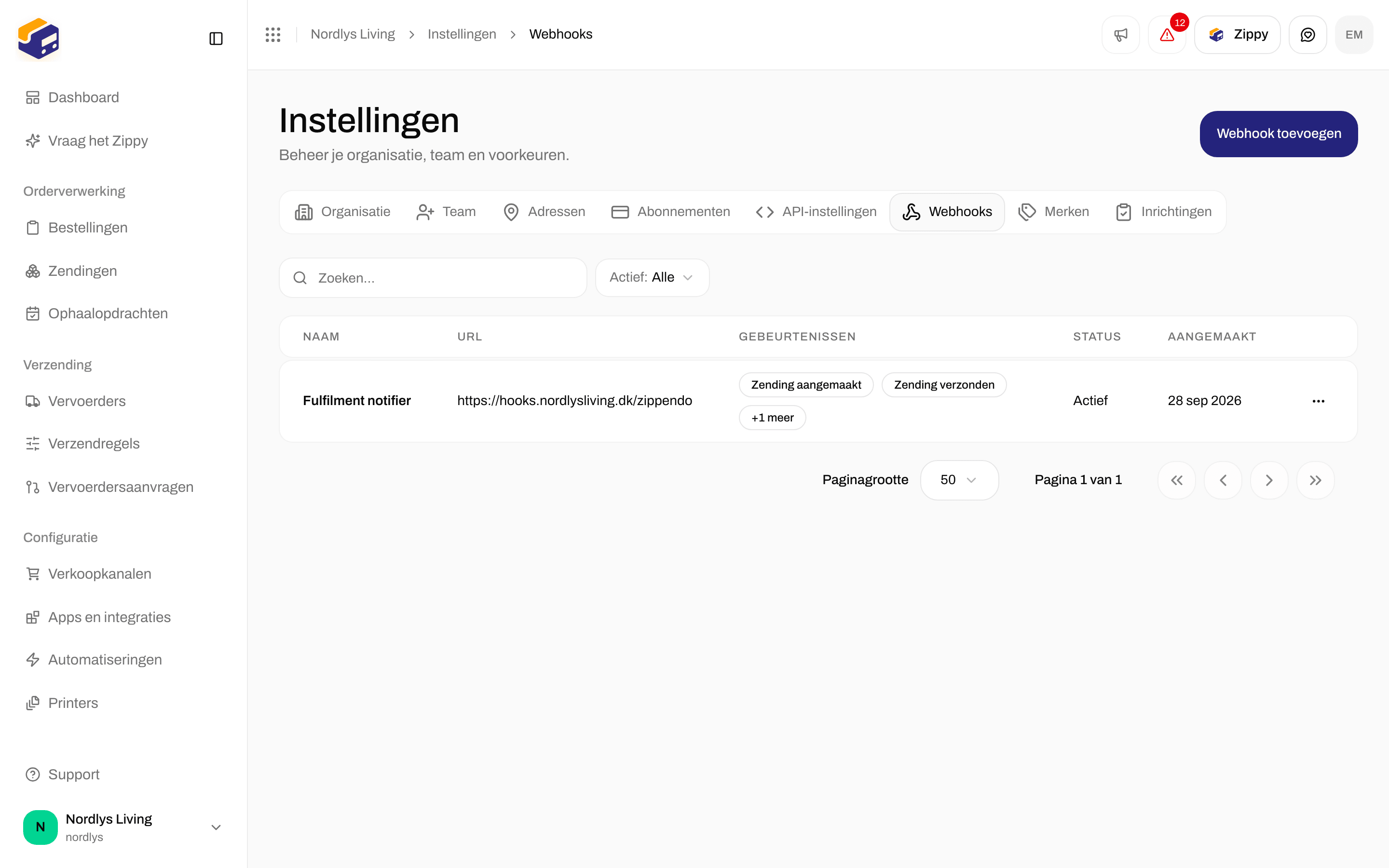 Tabblad Webhooks bij Instellingen met één webhook in de lijst en Webhook toevoegen in de kop