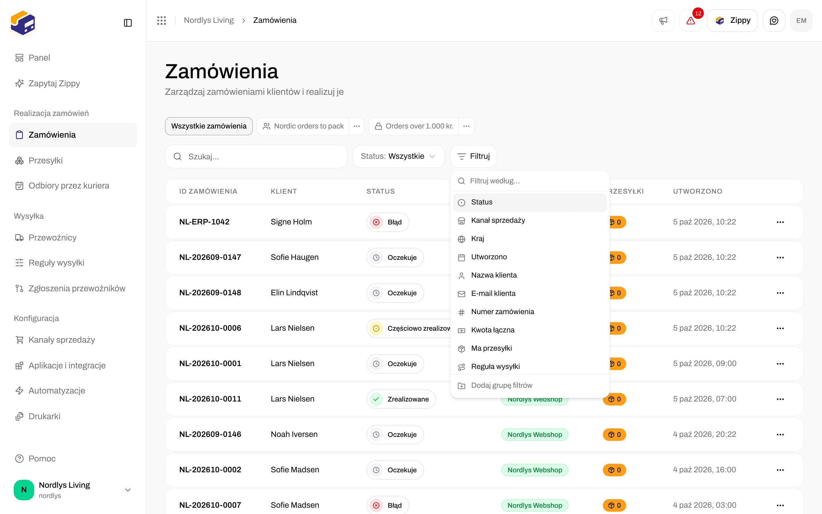 Lista zamówień z otwartym menu Filtruj, w którym widać Status, Kanał sprzedaży, Kraj, Utworzono i więcej