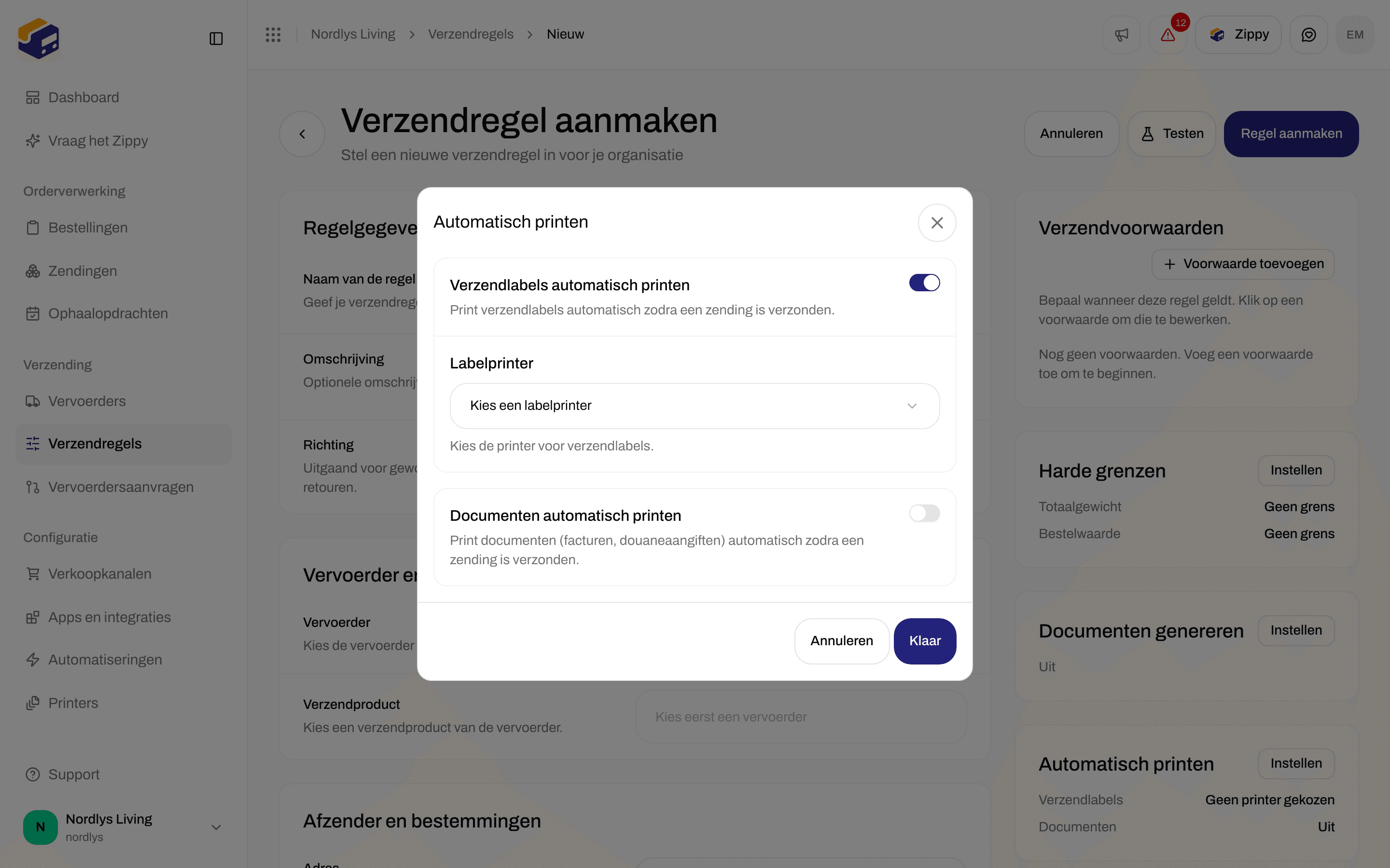 Dialoogvenster Automatisch printen op een verzendregel met Verzendlabels automatisch printen ingeschakeld en de lijst Labelprinter