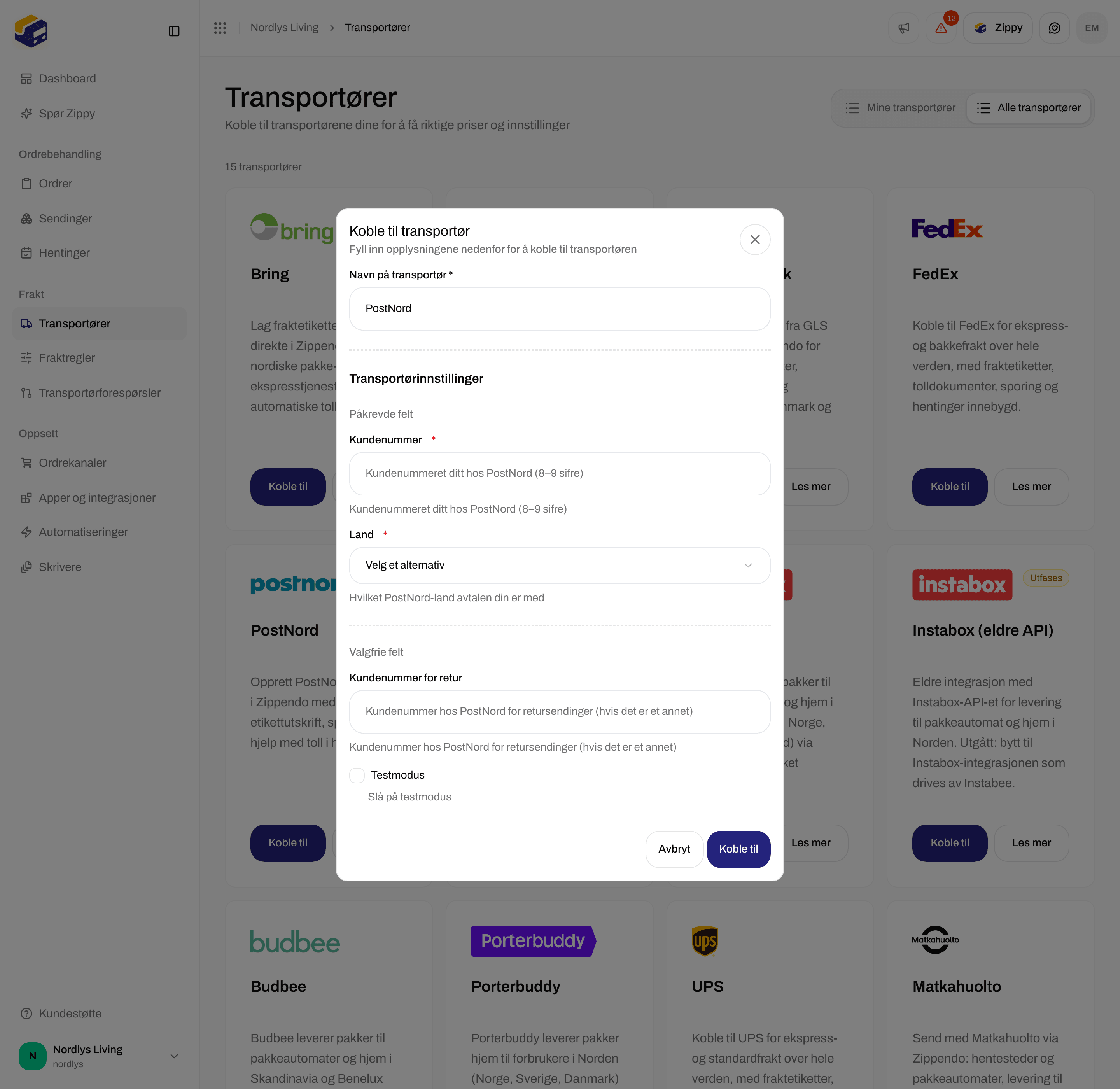 Vinduet Koble til transportør for PostNord med feltet Customer number og listen Land