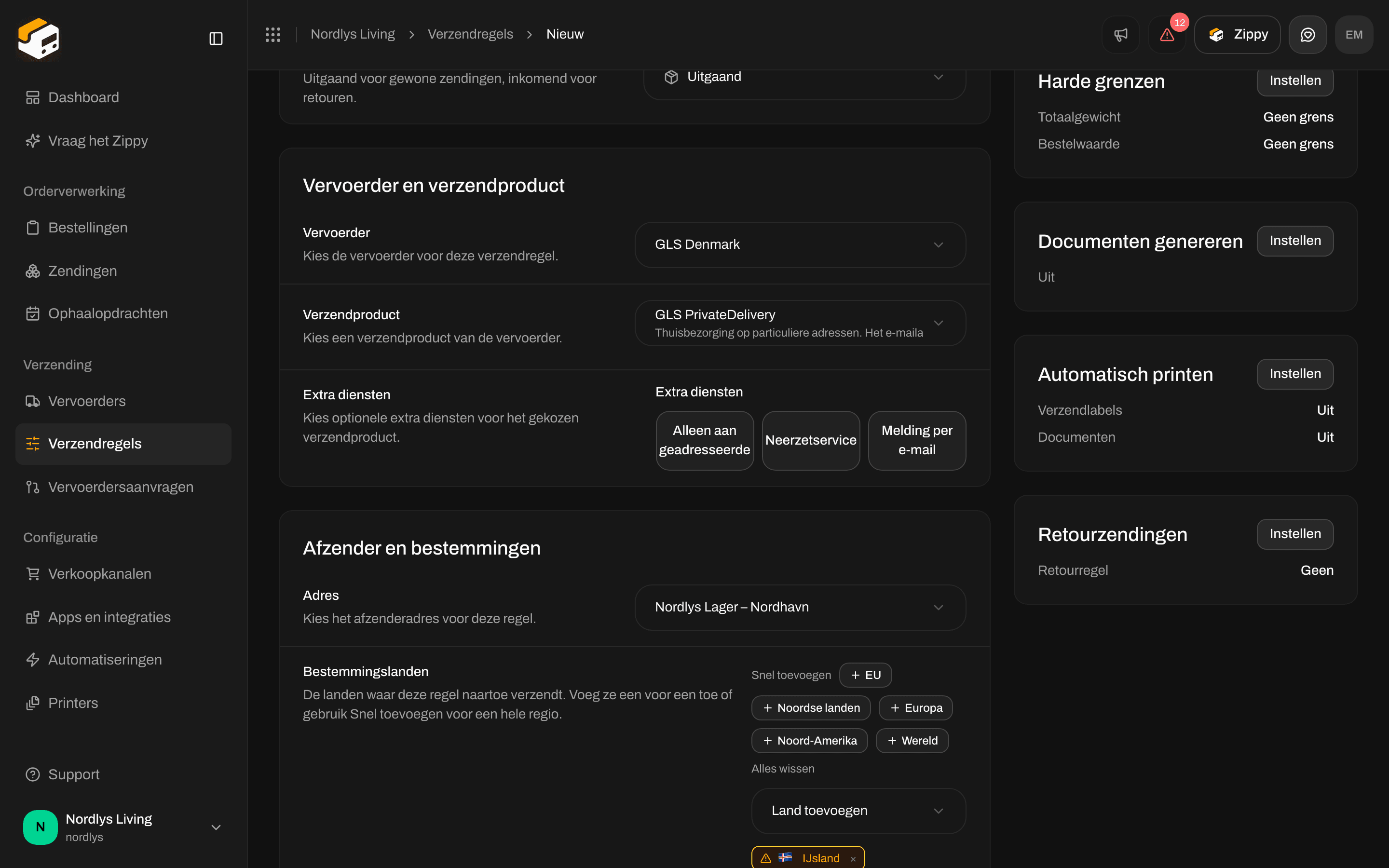 Opties voor Documenten genereren, de schakelaars Verzendlabels automatisch printen en Documenten automatisch printen en de lijst Verzendregel voor retouren