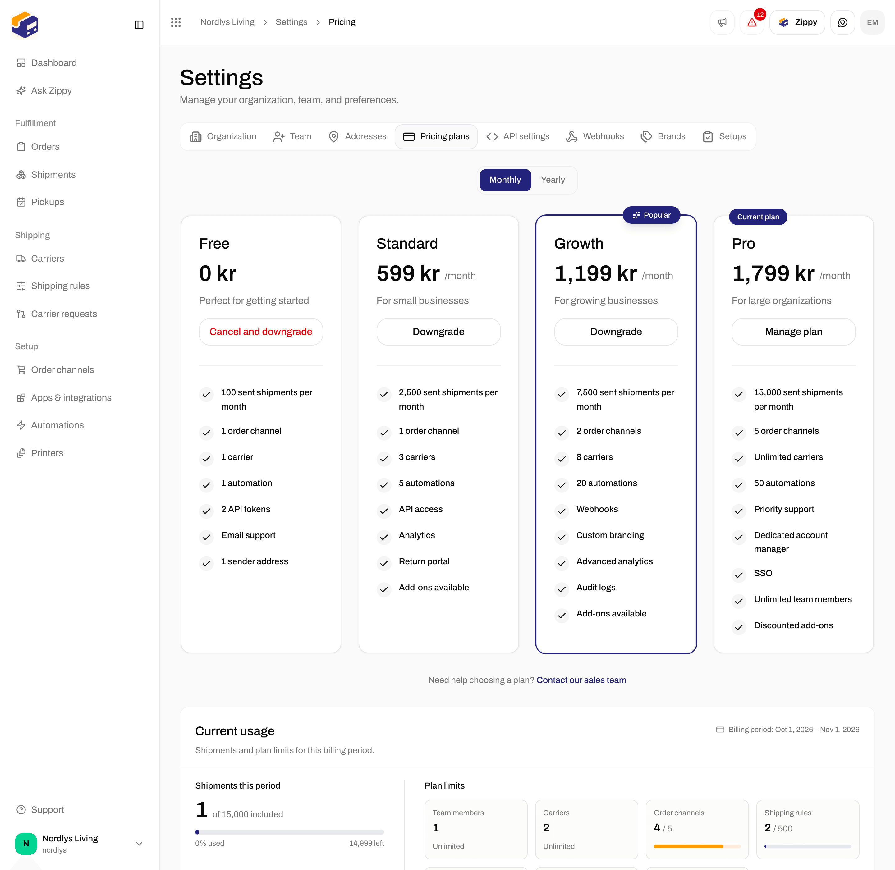 Pricing plans with Monthly and Yearly buttons and Free, Standard, Growth, and Pro cards