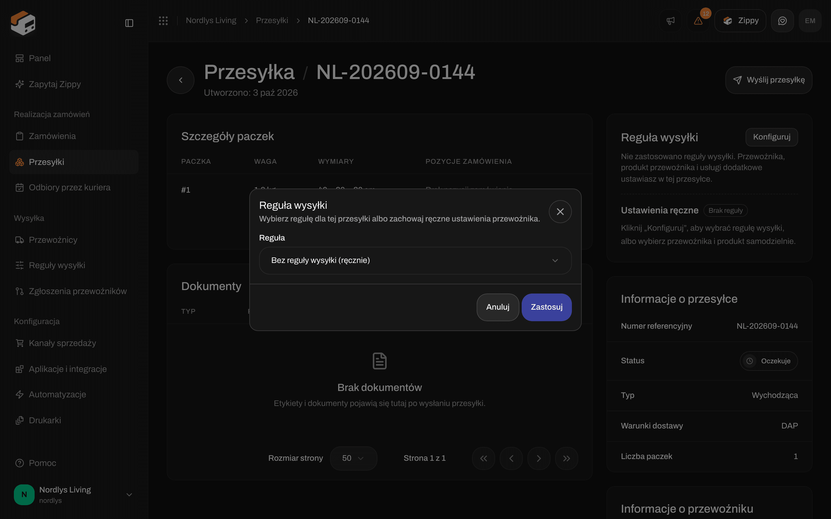 Okno Reguła wysyłki przesyłki z listą Reguła i przyciskiem Zastosuj
