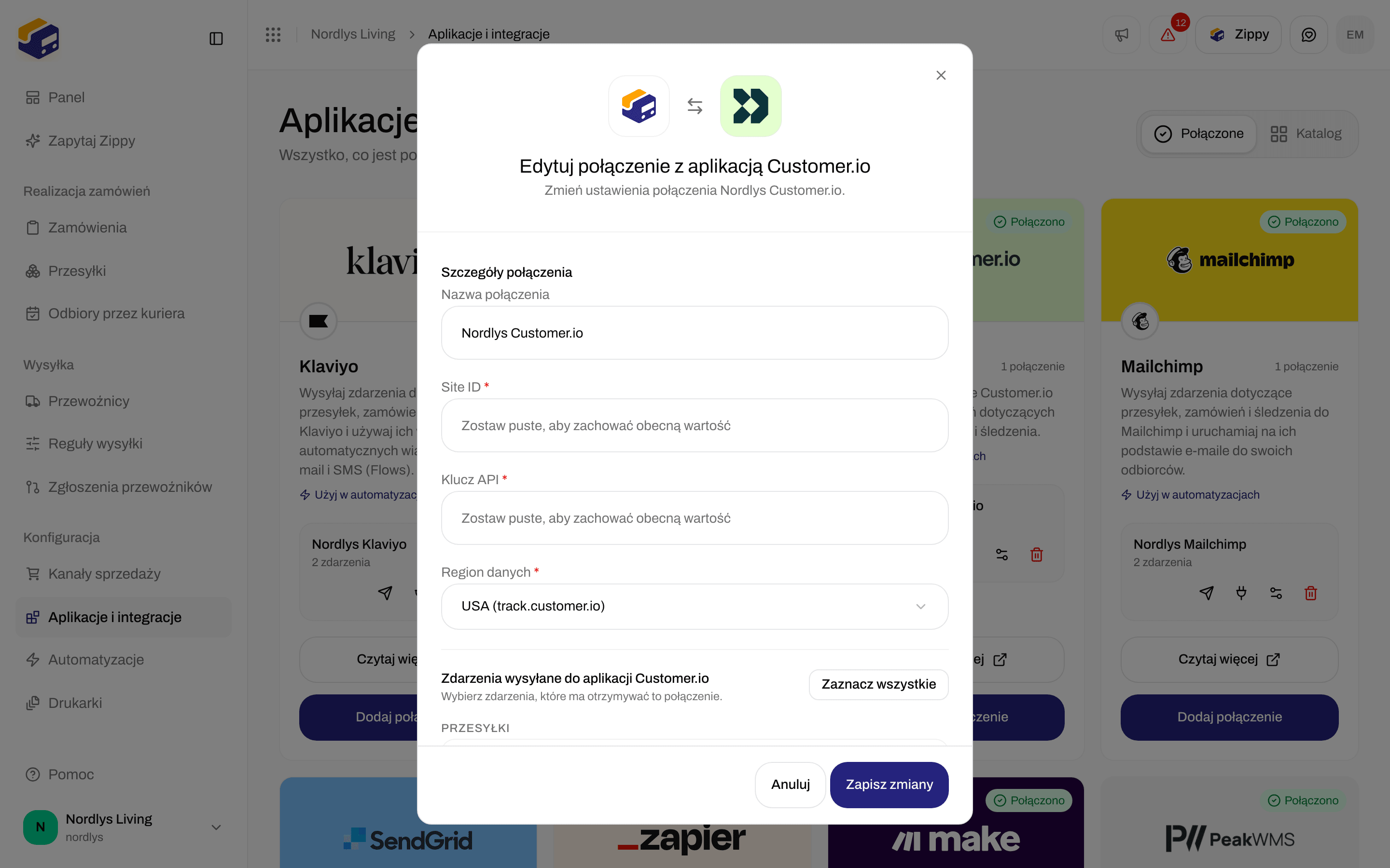 Okno edycji połączenia Customer.io z nazwą połączenia, pustymi polami danych dostępowych, Region danych i zdarzeniami