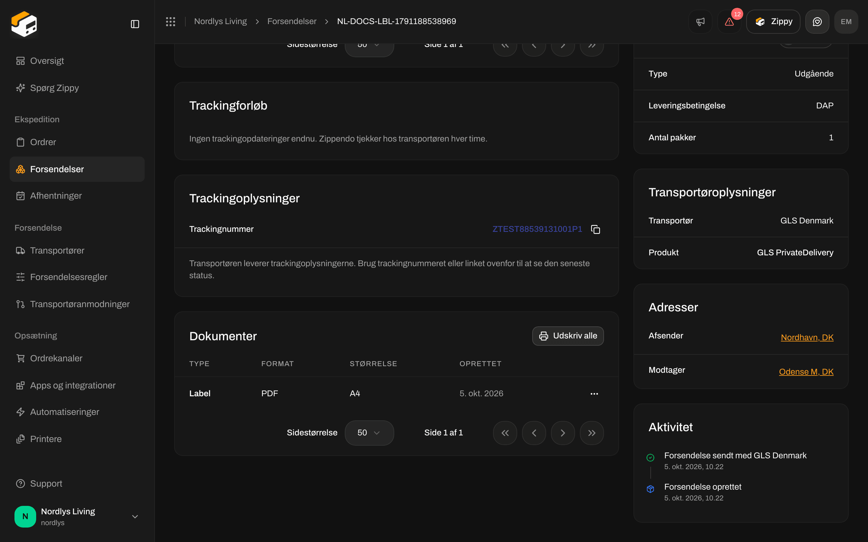 Forsendelsens sektion Dokumenter med en række Label i PDF-format og Udskriv alle