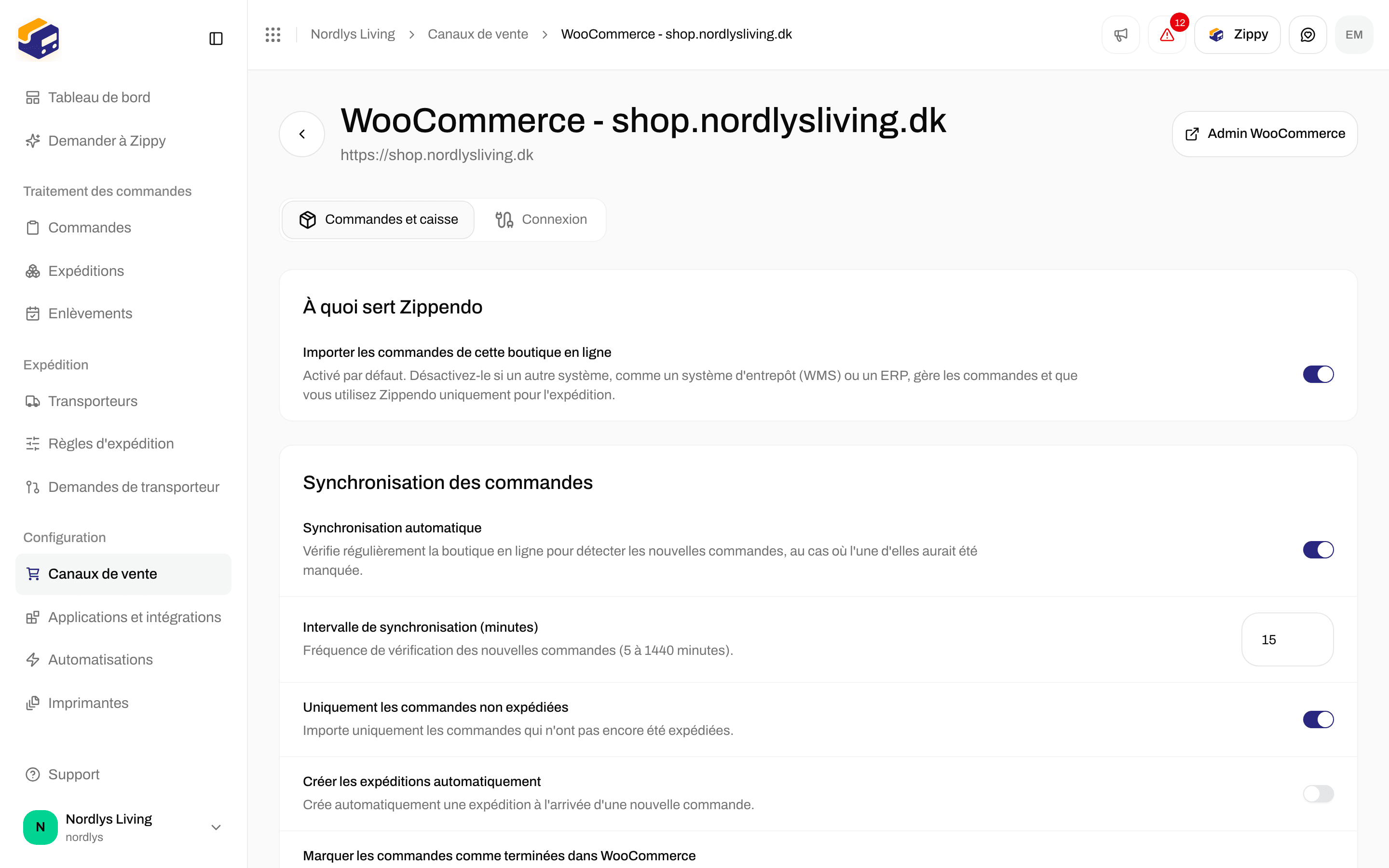 Onglet Commandes et caisse de WooCommerce avec les interrupteurs de synchronisation des commandes, Marque et Adresse de l'expéditeur par défaut