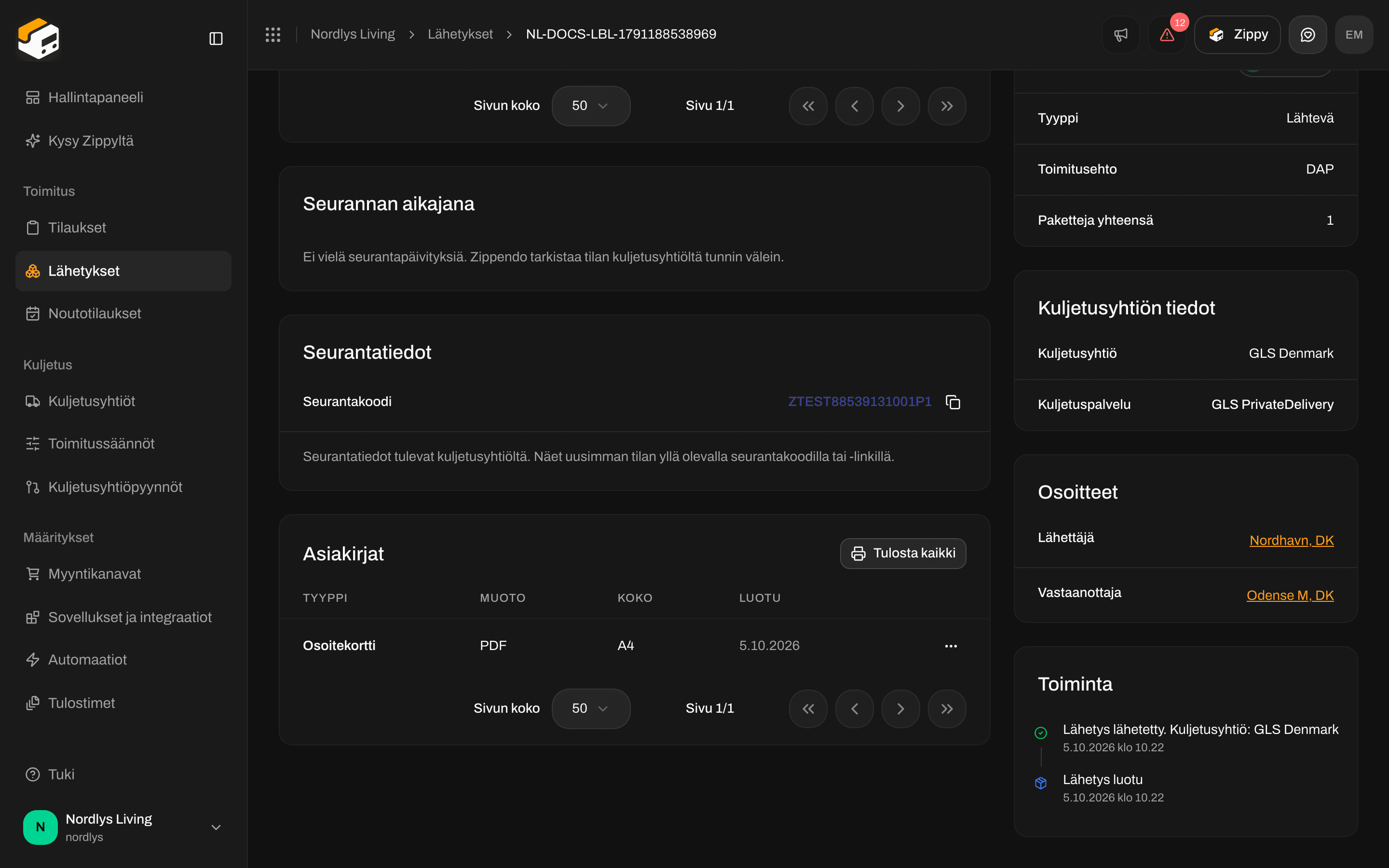 Lähetyksen Asiakirjat-kortti, jossa PDF-osoitekortin rivi ja Tulosta kaikki