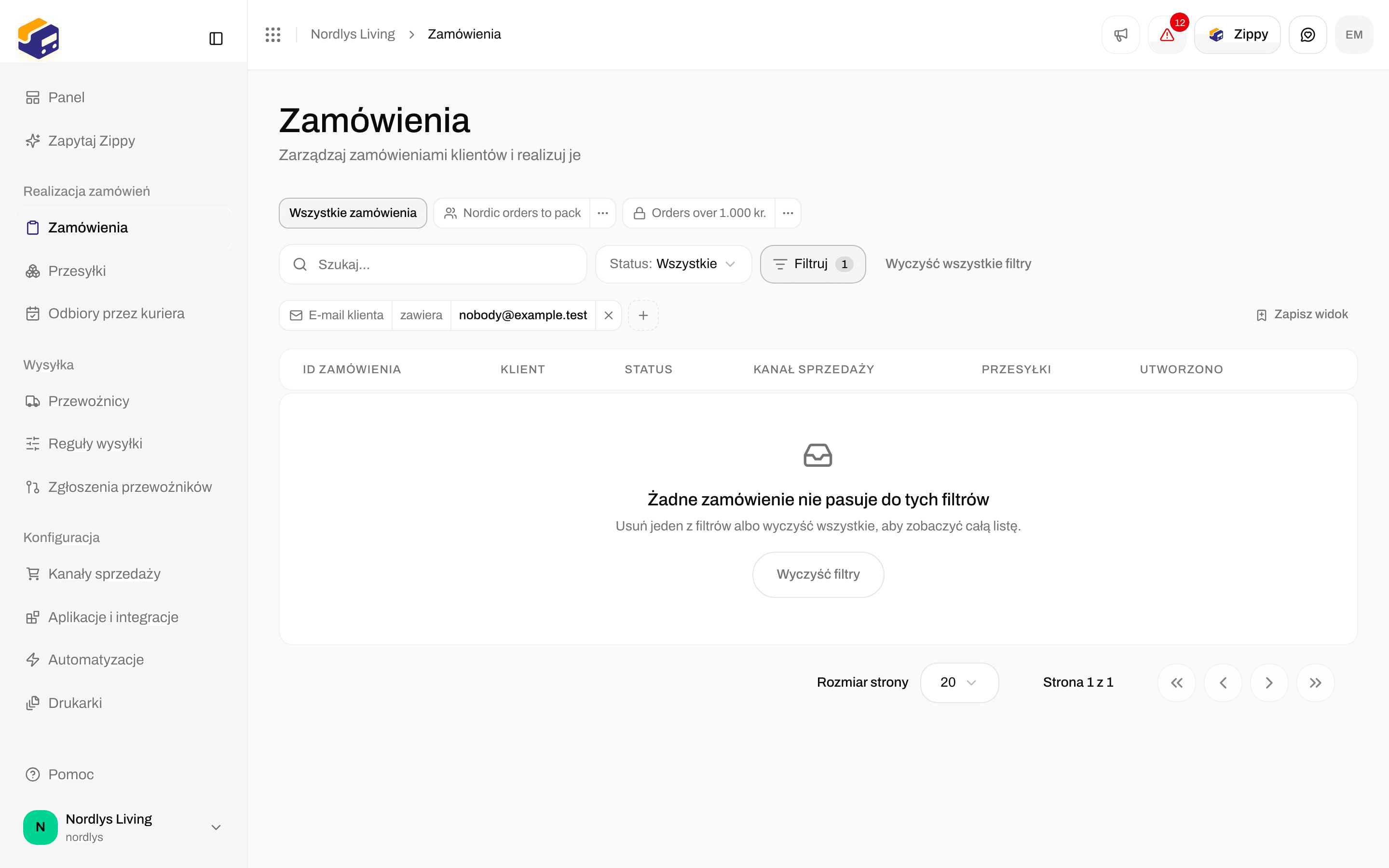 Pusta tabela zamówień z komunikatem No orders match these filters i przyciskiem Clear filters