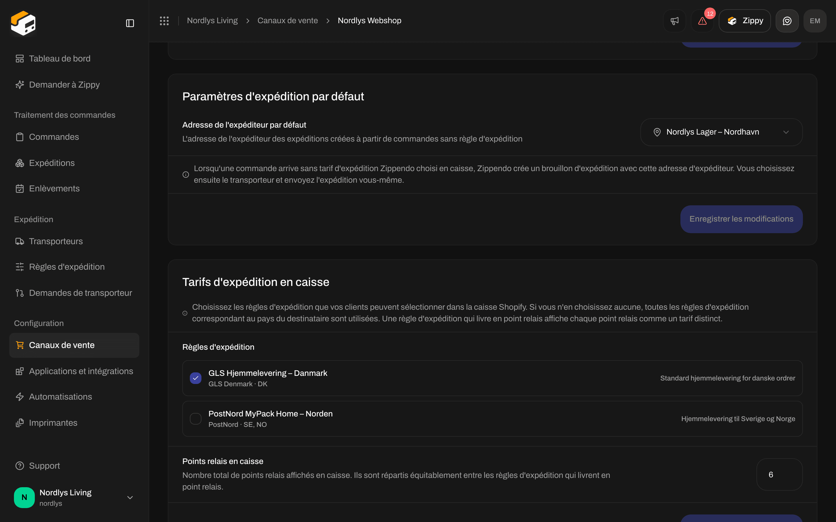 Tarifs d'expédition en caisse avec une règle d'expédition cochée et une non cochée