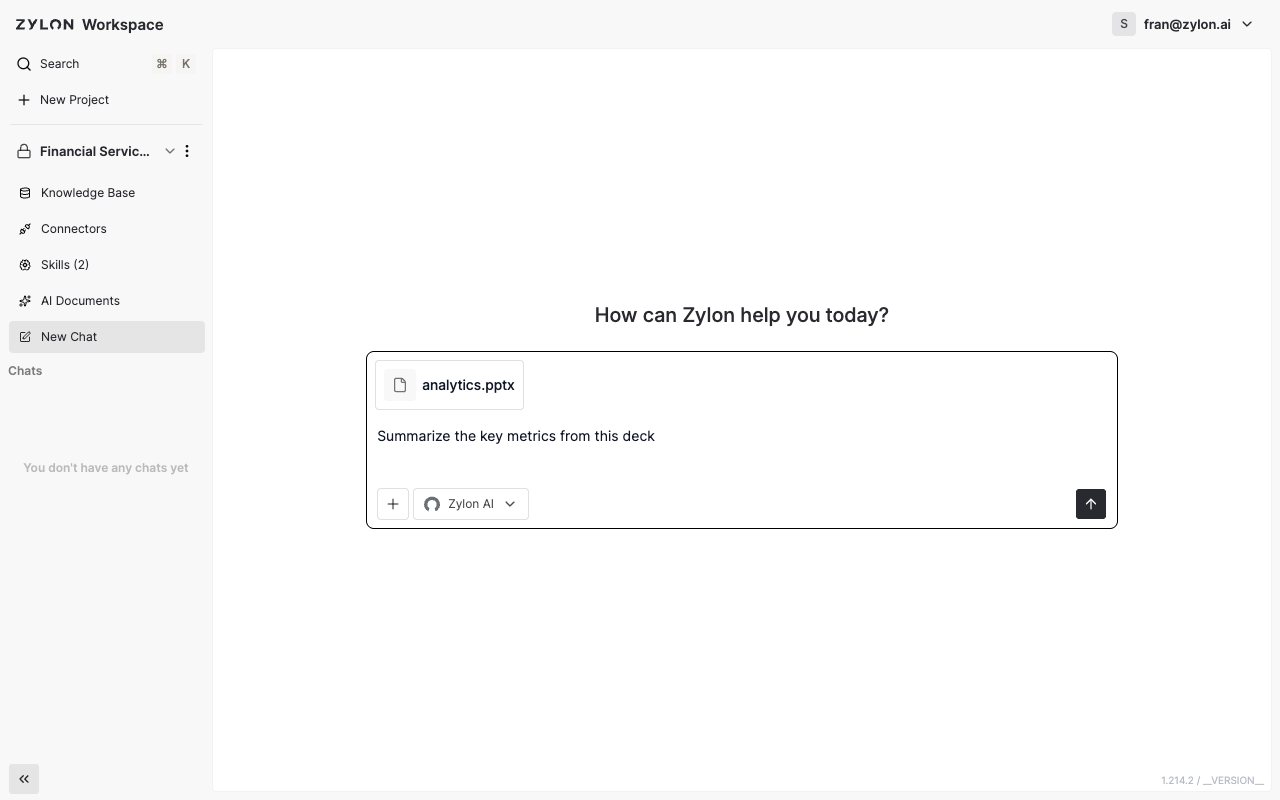 Un archivo adjuntado y listo para enviar con un mensaje de chat